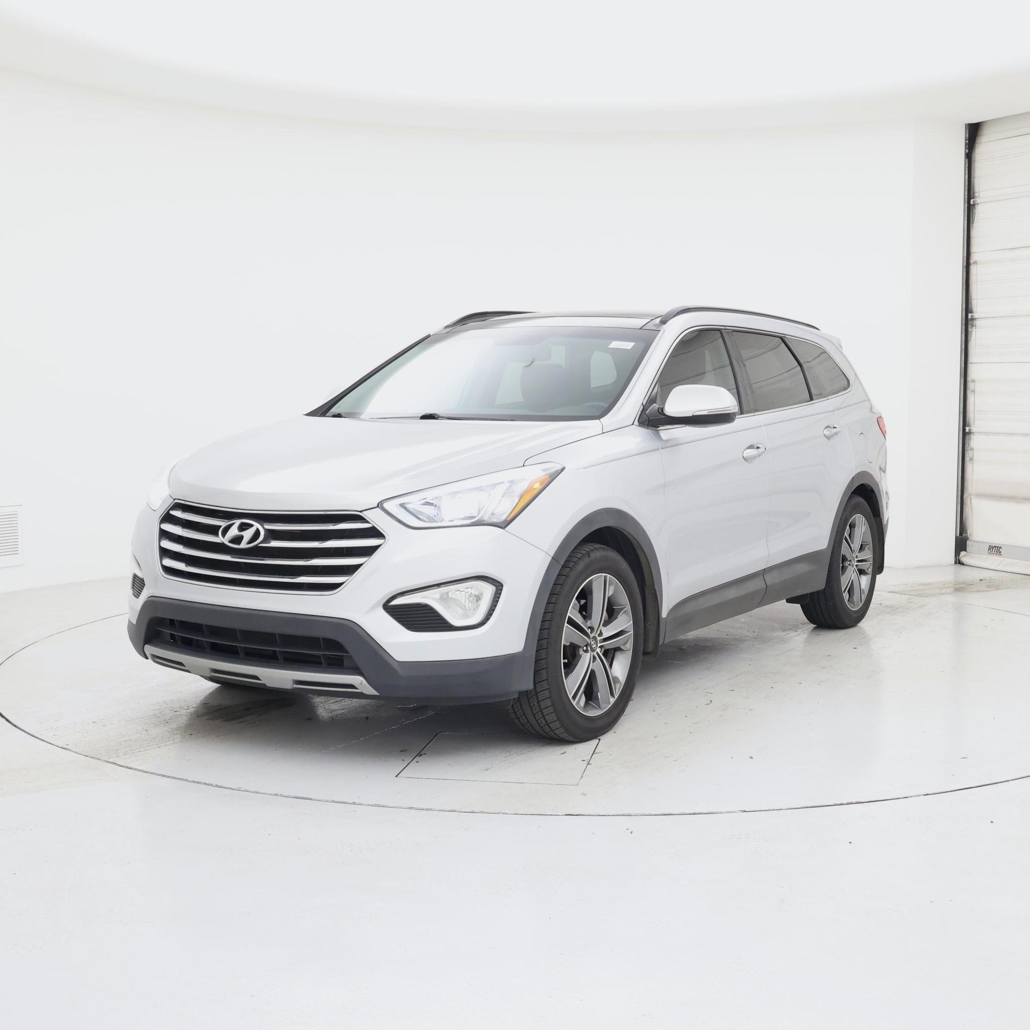 Thumbnail: 2016 Hyundai Santa Fe - 4