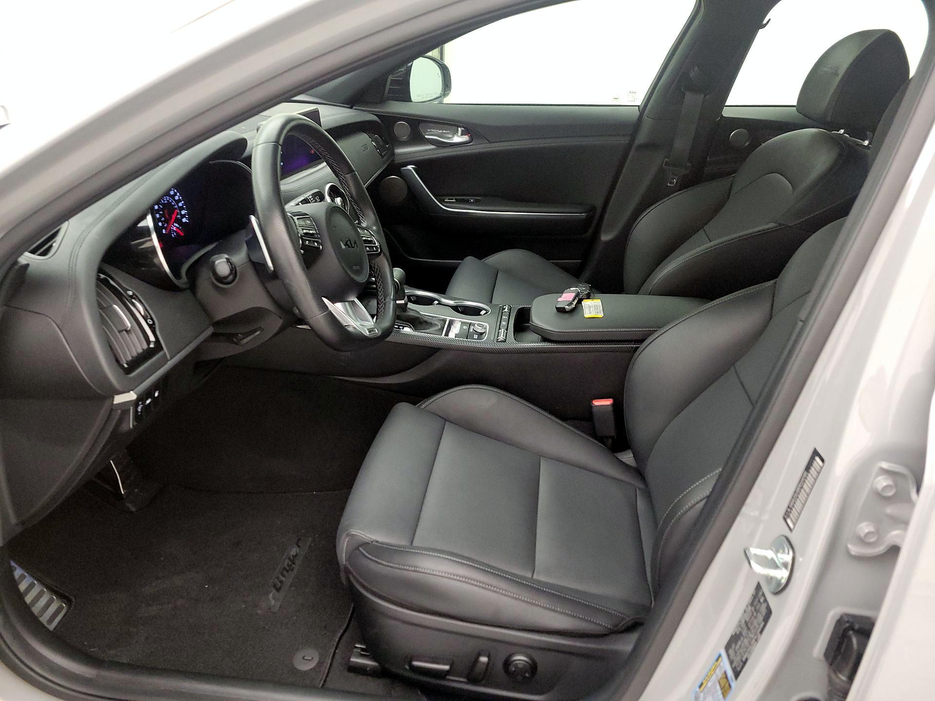 Thumbnail: 2023 Kia Stinger - 11