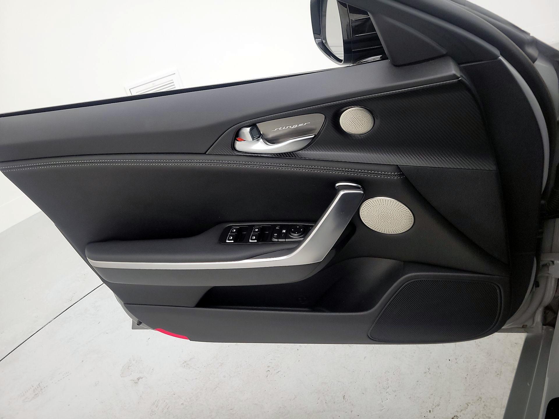 Thumbnail: 2023 Kia Stinger - 12