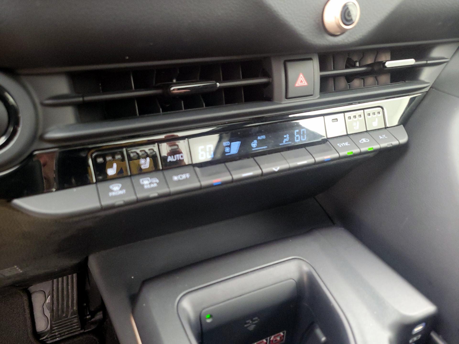 Thumbnail: 2023 Toyota Crown - 16