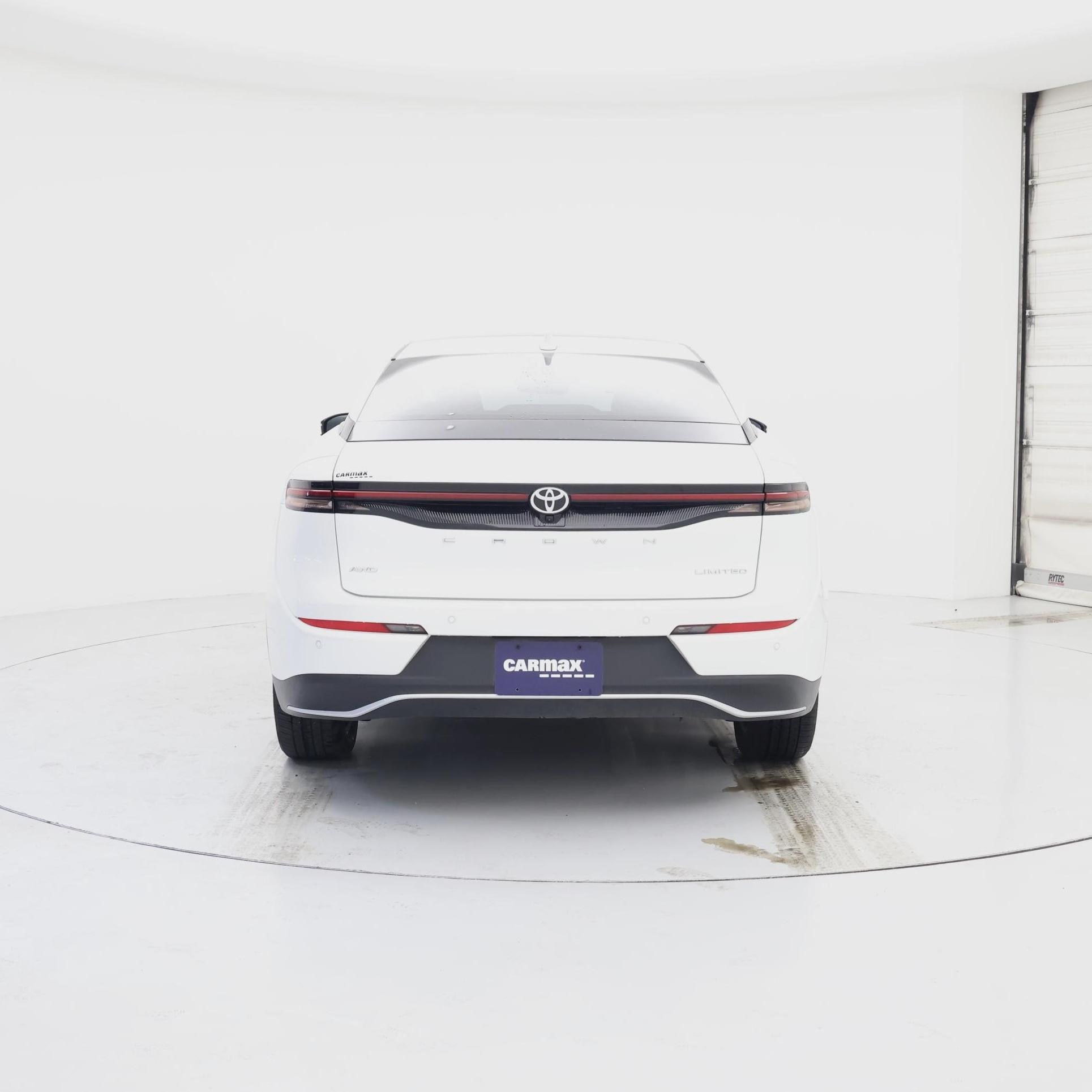 Thumbnail: 2023 Toyota Crown - 6