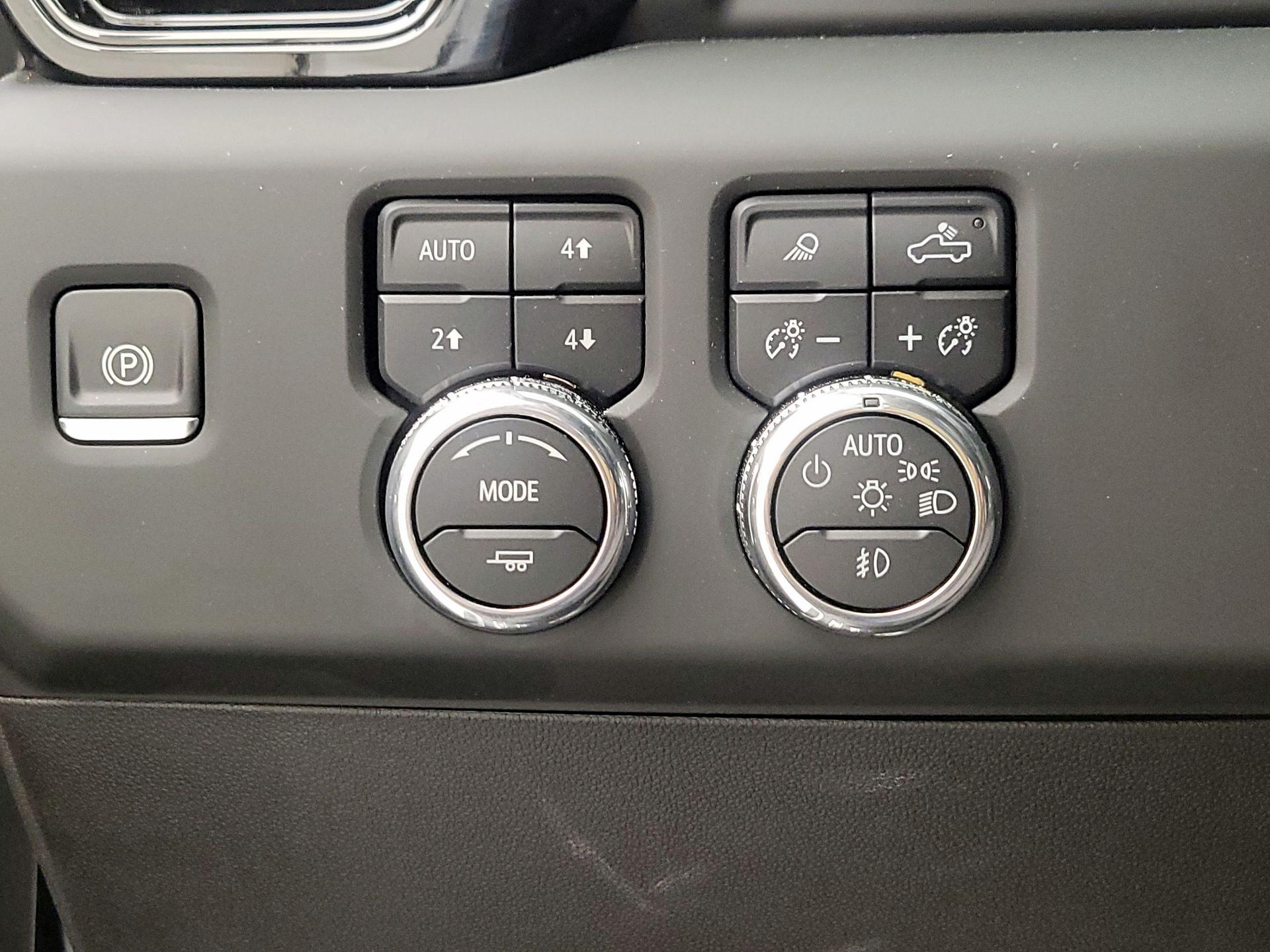 Thumbnail: 2026 GMC Sierra 1500 - 13