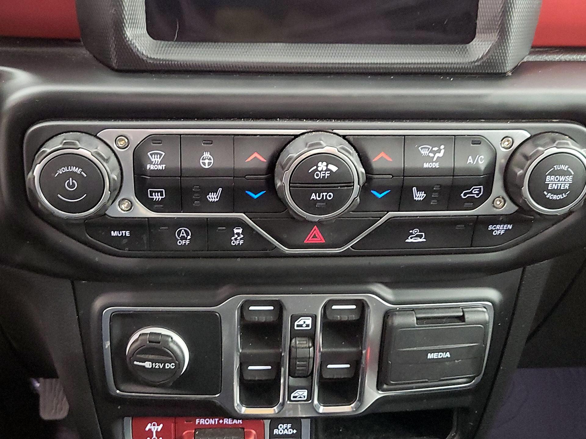 Thumbnail: 2022 Jeep Gladiator - 16