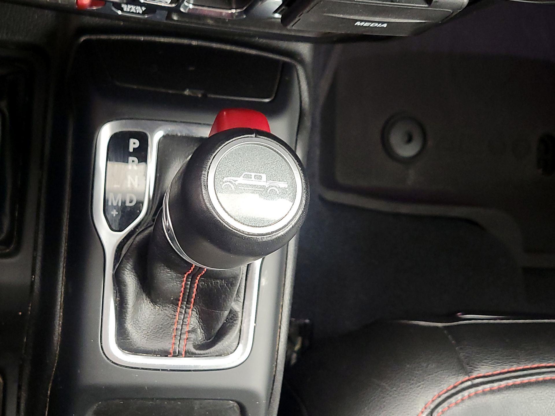 Thumbnail: 2022 Jeep Gladiator - 17