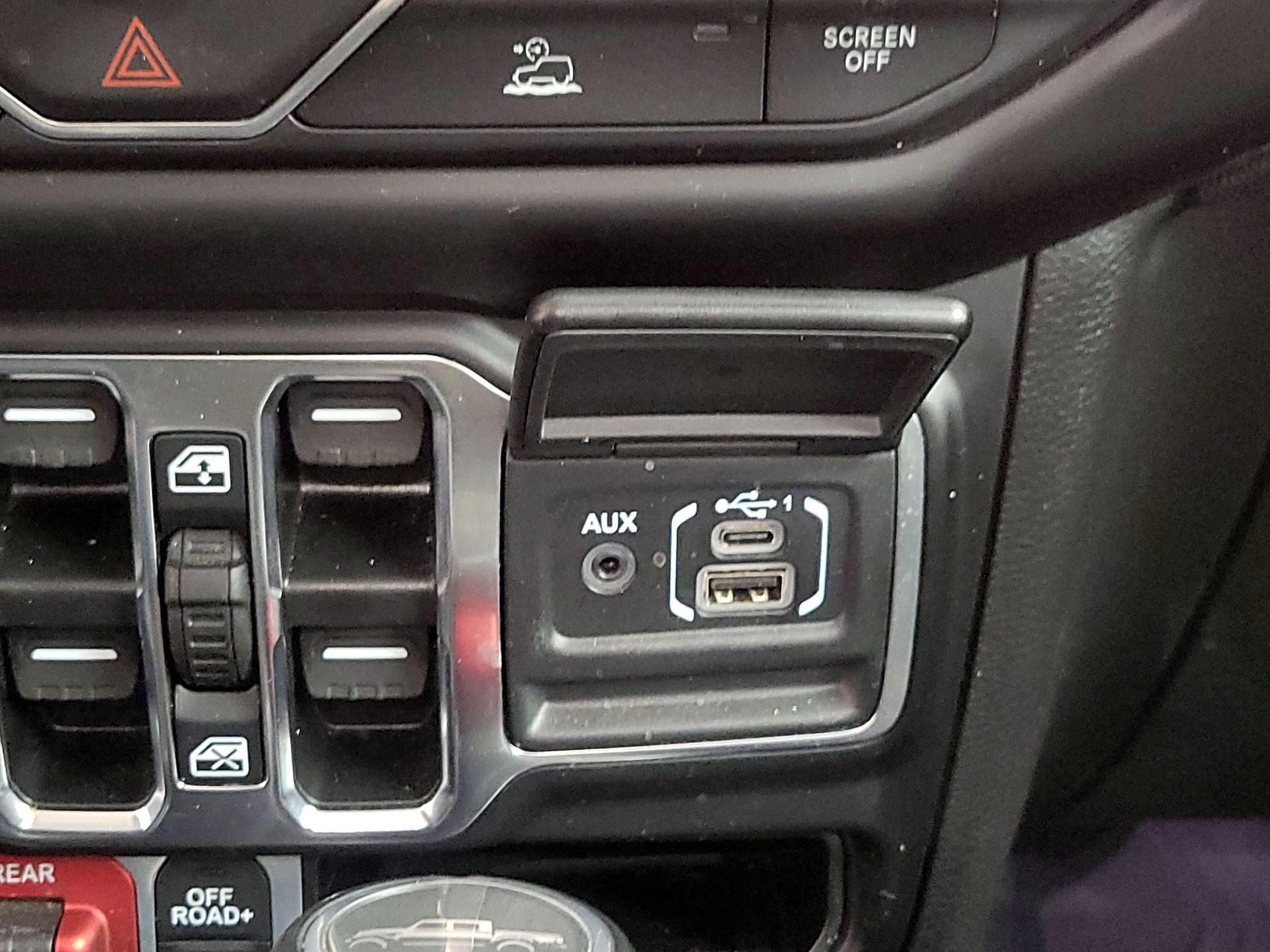 Thumbnail: 2022 Jeep Gladiator - 18