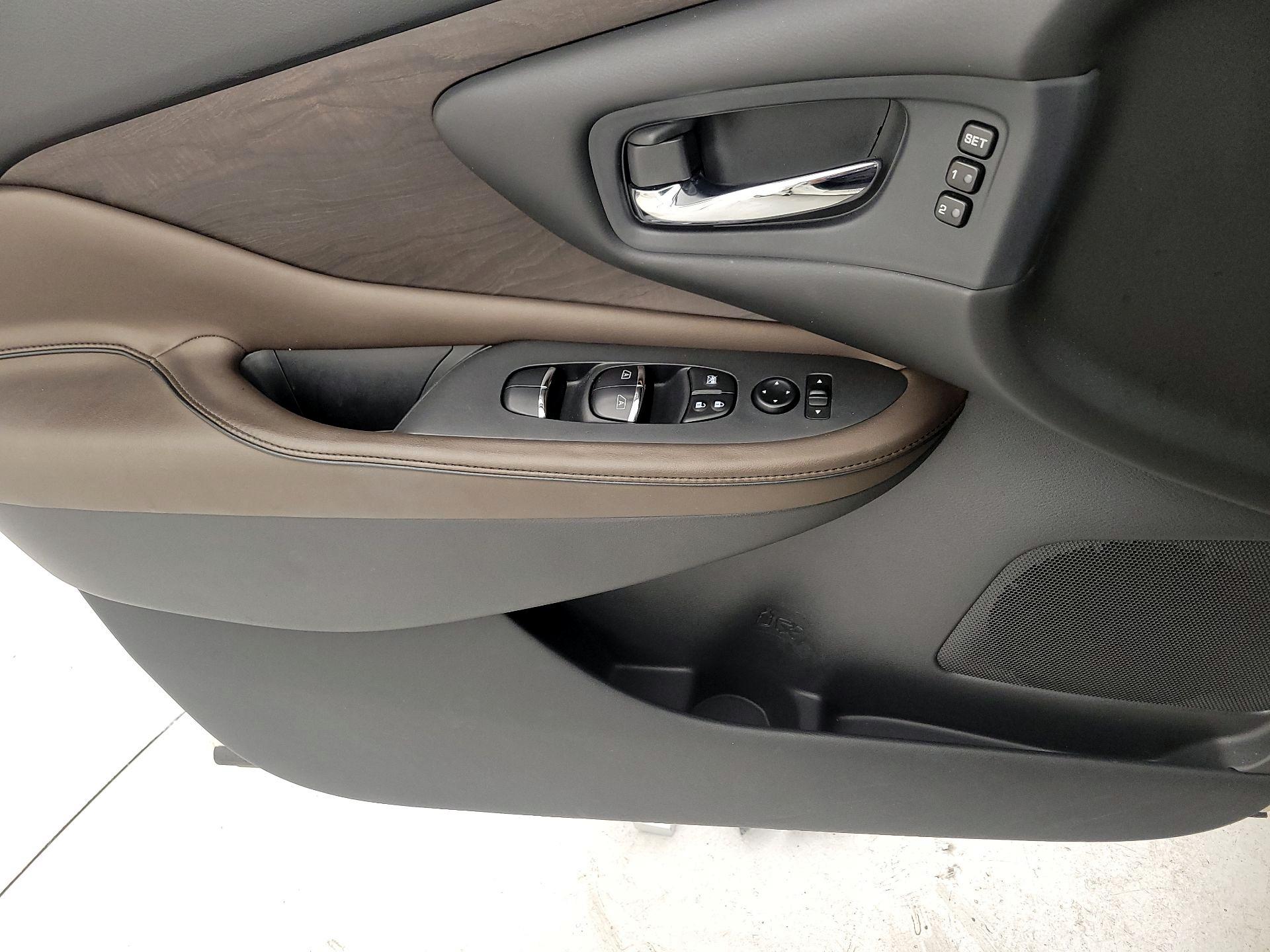 Thumbnail: 2020 Nissan Murano - 12