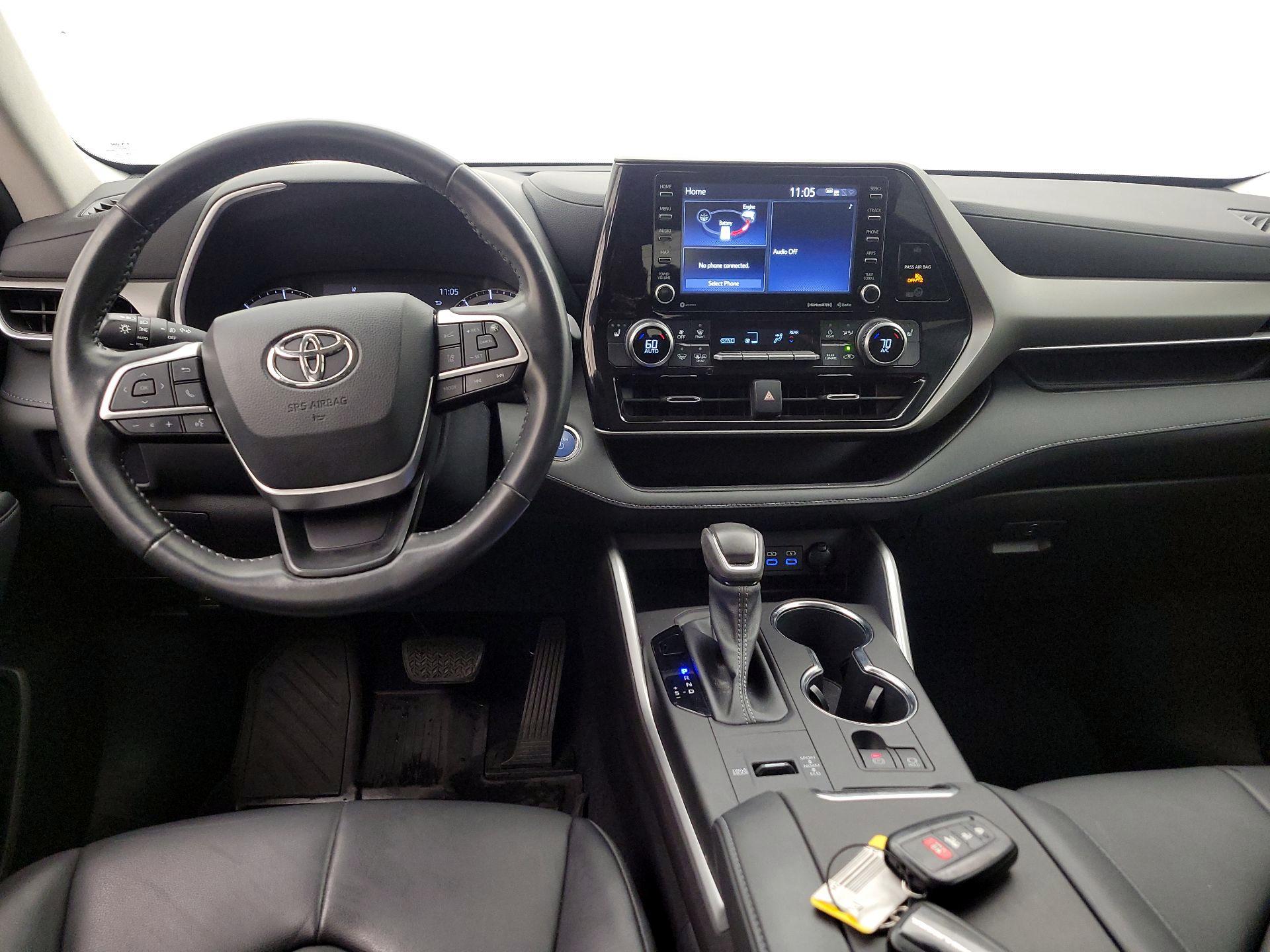 Thumbnail: 2022 Toyota Highlander - 9