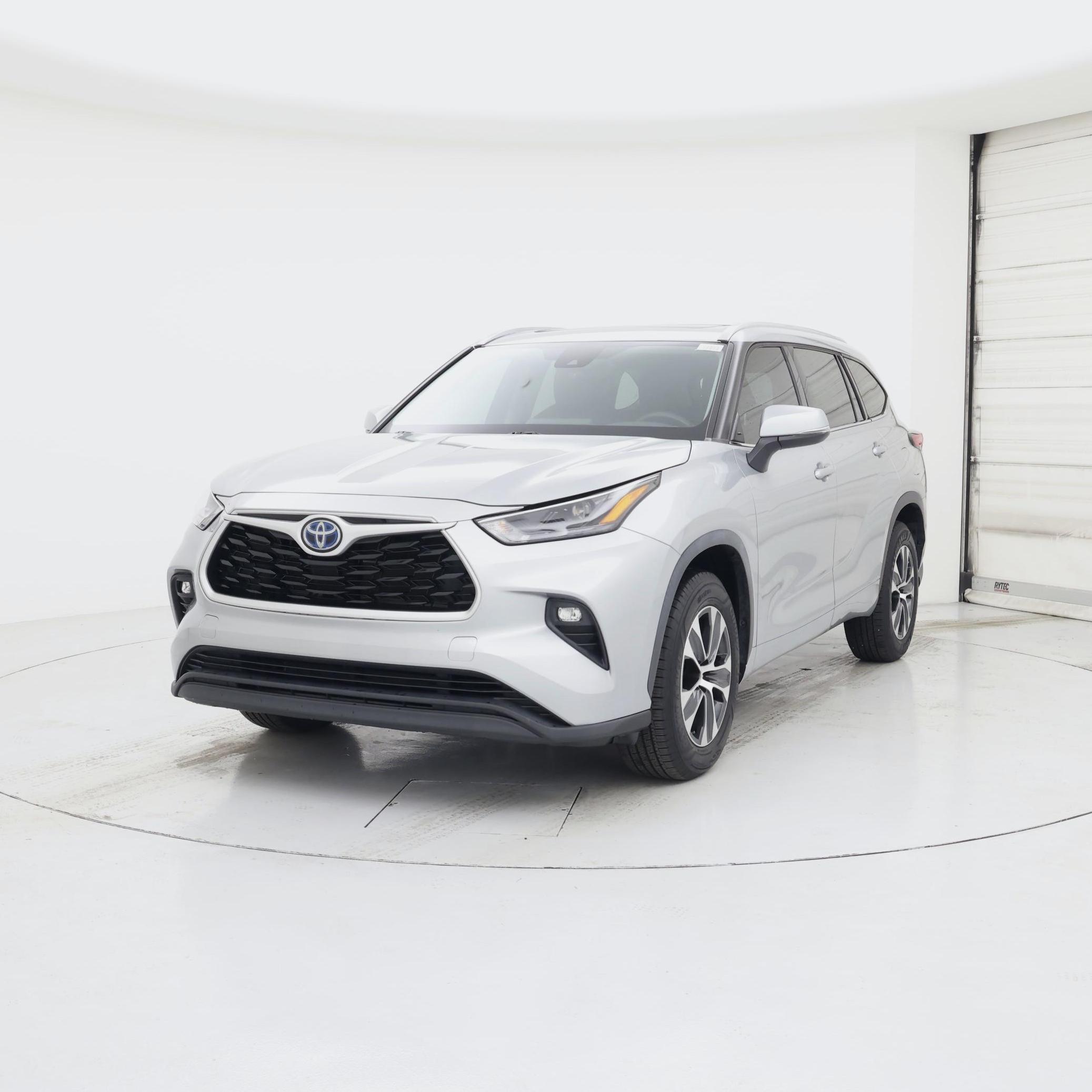 Thumbnail: 2022 Toyota Highlander - 4
