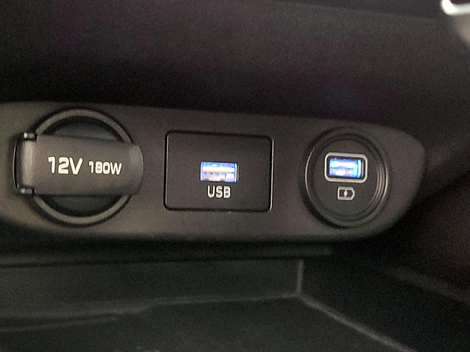 Thumbnail: 2023 Hyundai Elantra - 18