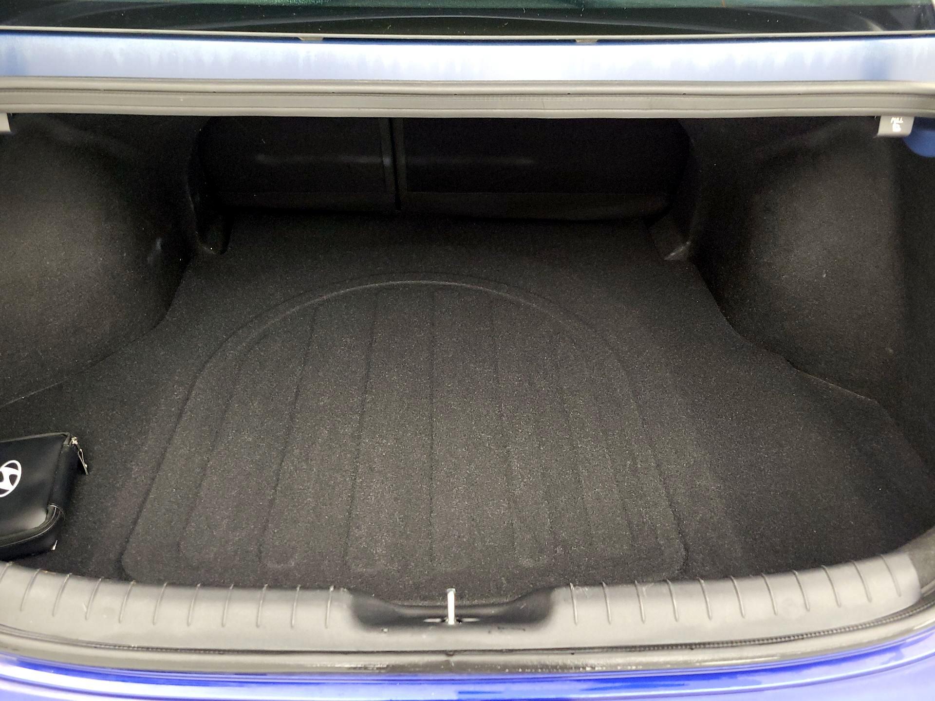 Thumbnail: 2023 Hyundai Elantra - 20