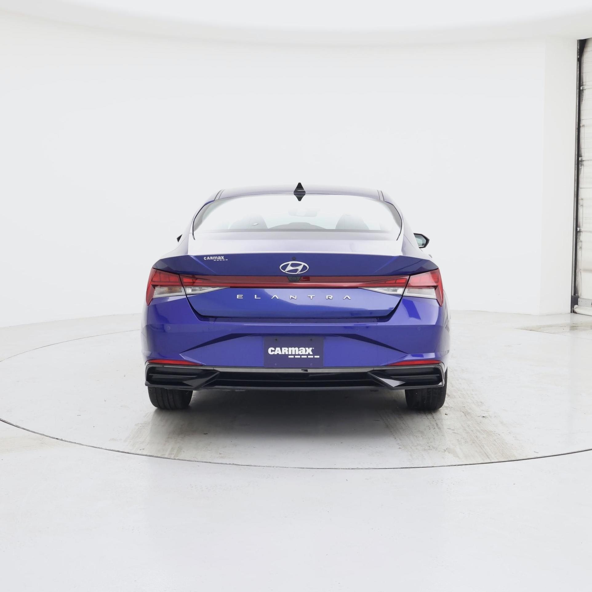 Thumbnail: 2023 Hyundai Elantra - 6