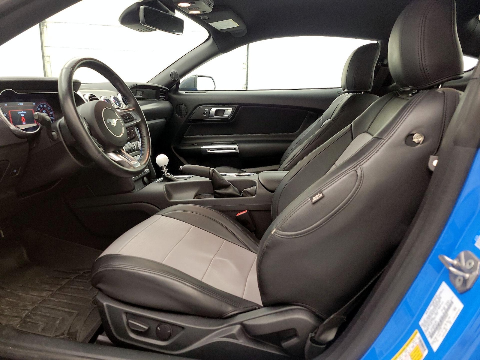 2023 Ford Mustang Mach 1 - Photo 12