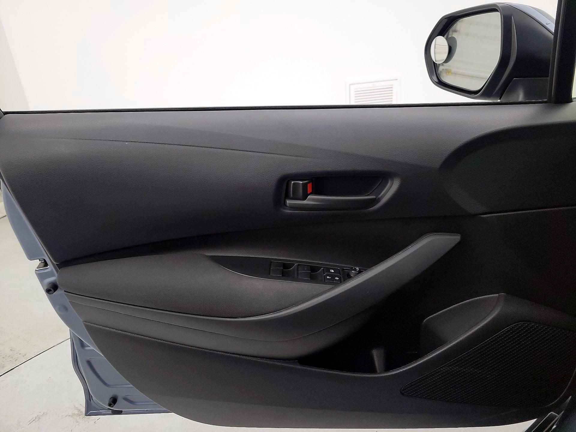 Thumbnail: 2025 Toyota Corolla - 12