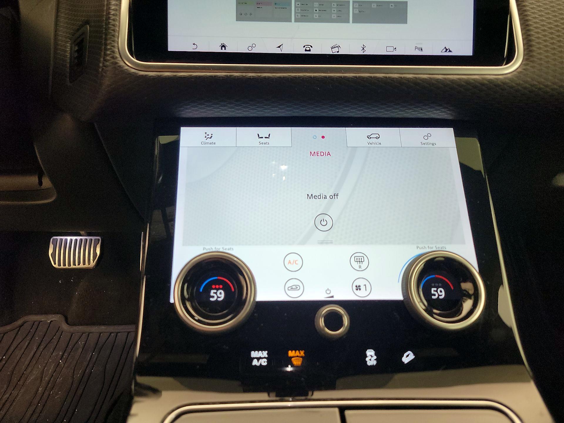Thumbnail: 2018 Land Rover Range Rover Velar - 16
