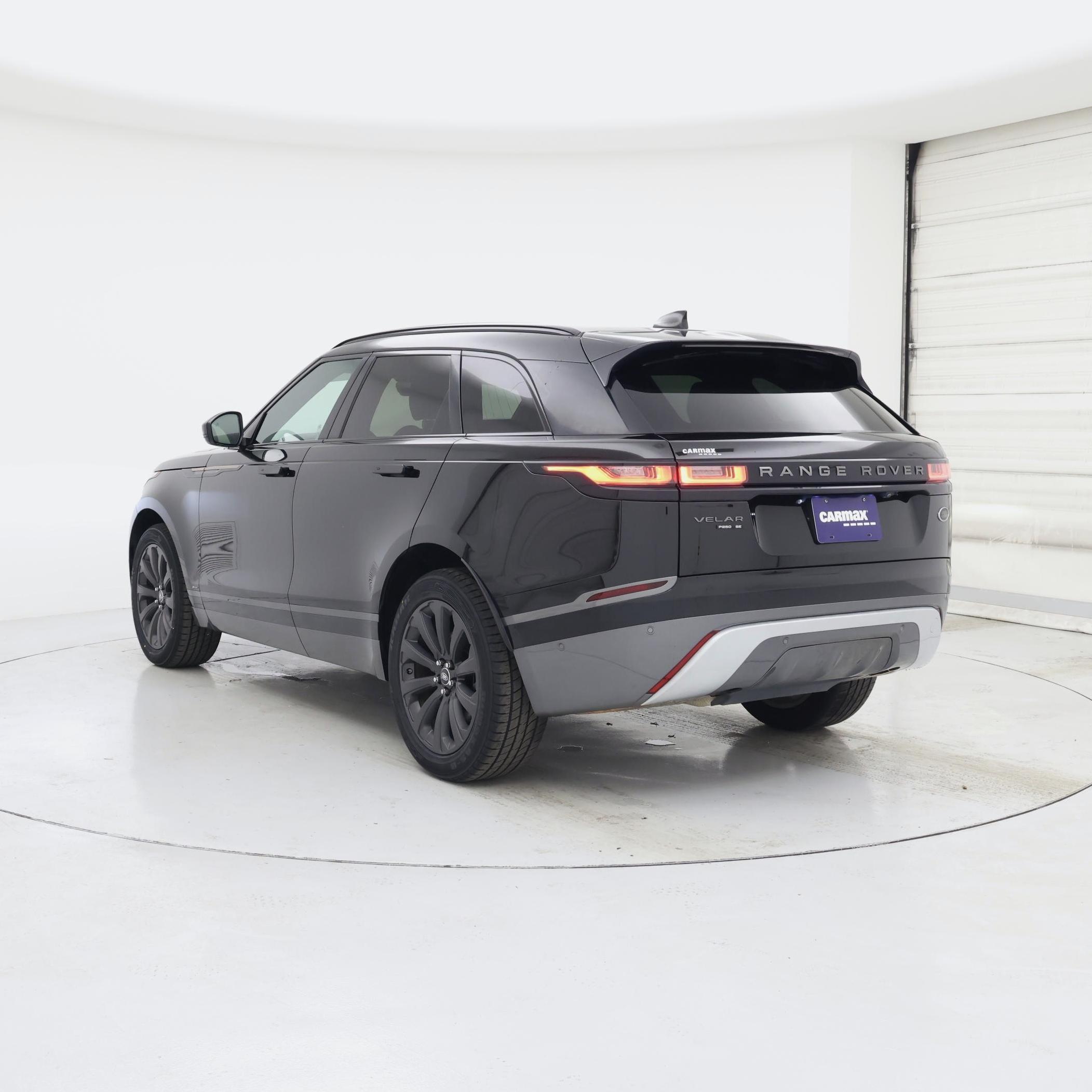 Thumbnail: 2018 Land Rover Range Rover Velar - 2