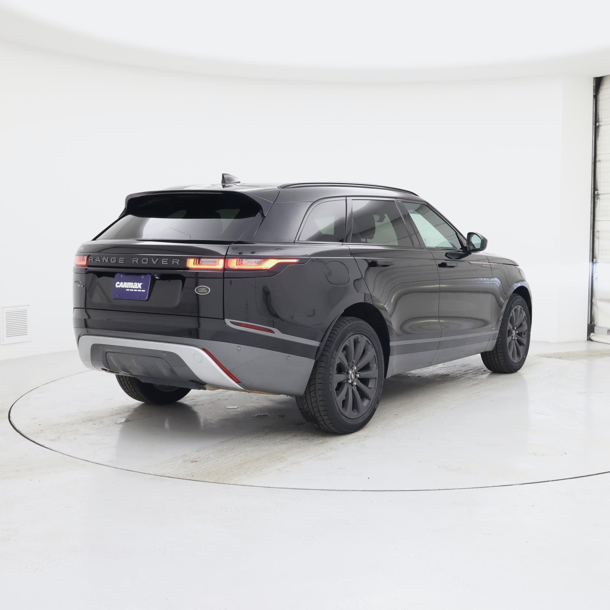 Thumbnail: 2018 Land Rover Range Rover Velar - 8