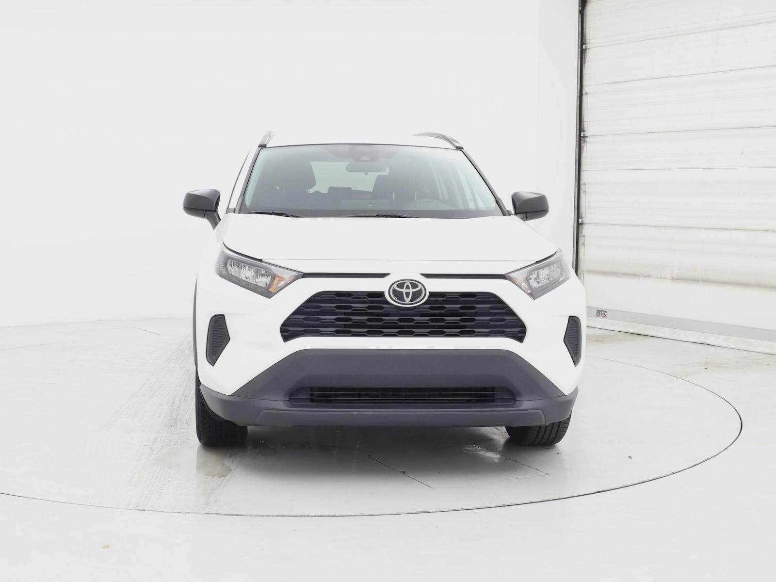 2021 Toyota RAV4 LE - Photo 6