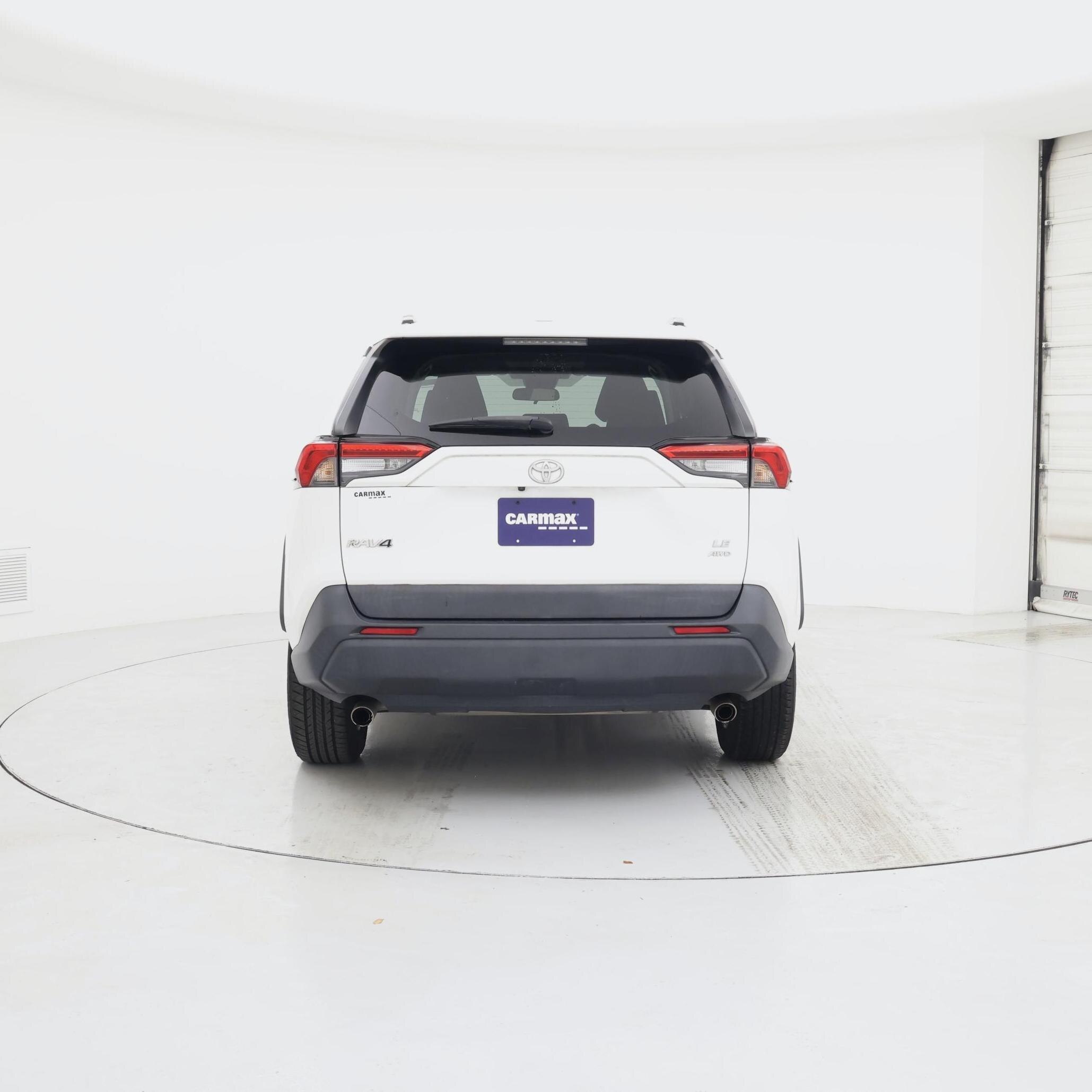 Thumbnail: 2021 Toyota RAV4 - 6