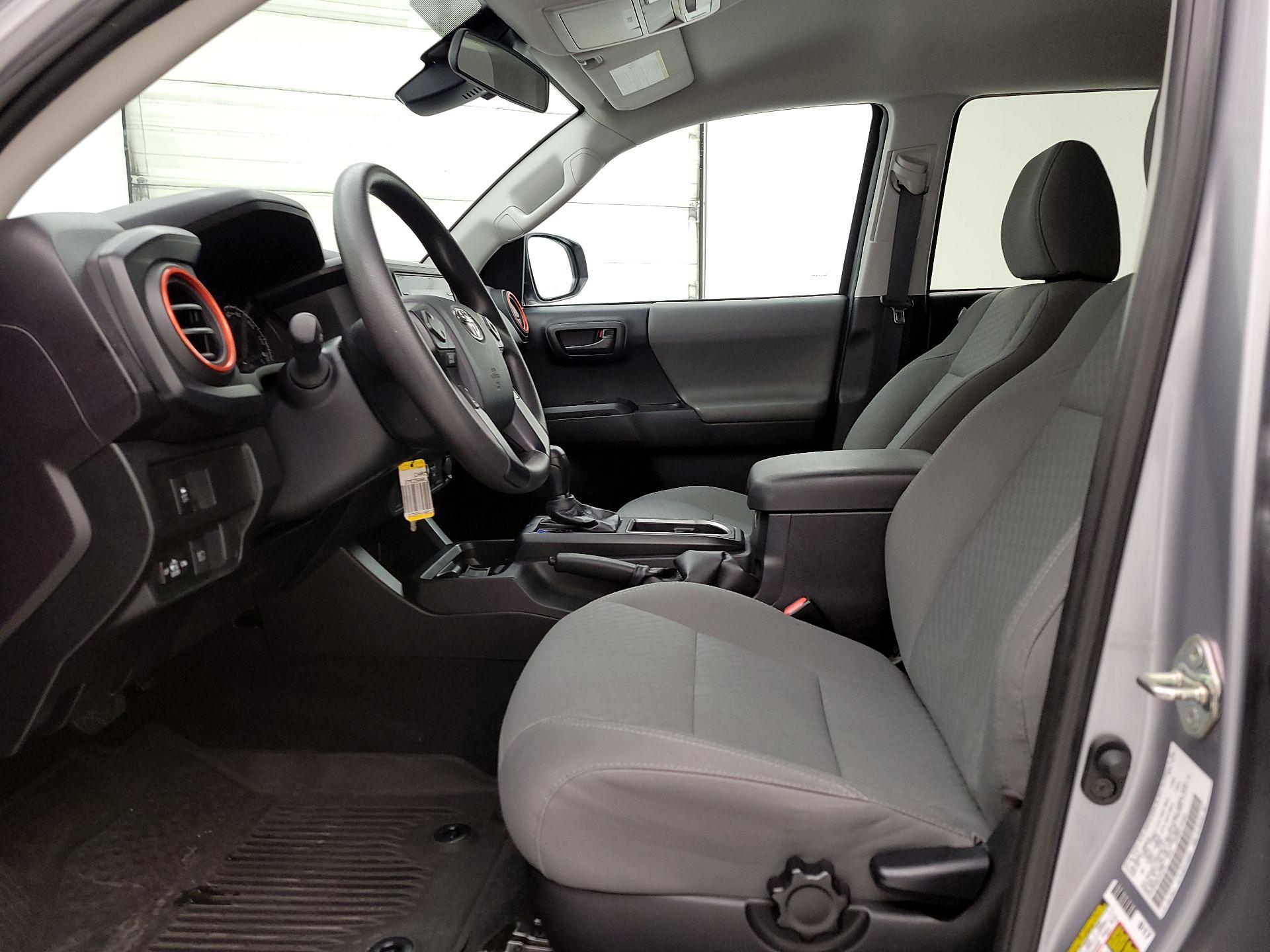 Thumbnail: 2020 Toyota Tacoma - 11