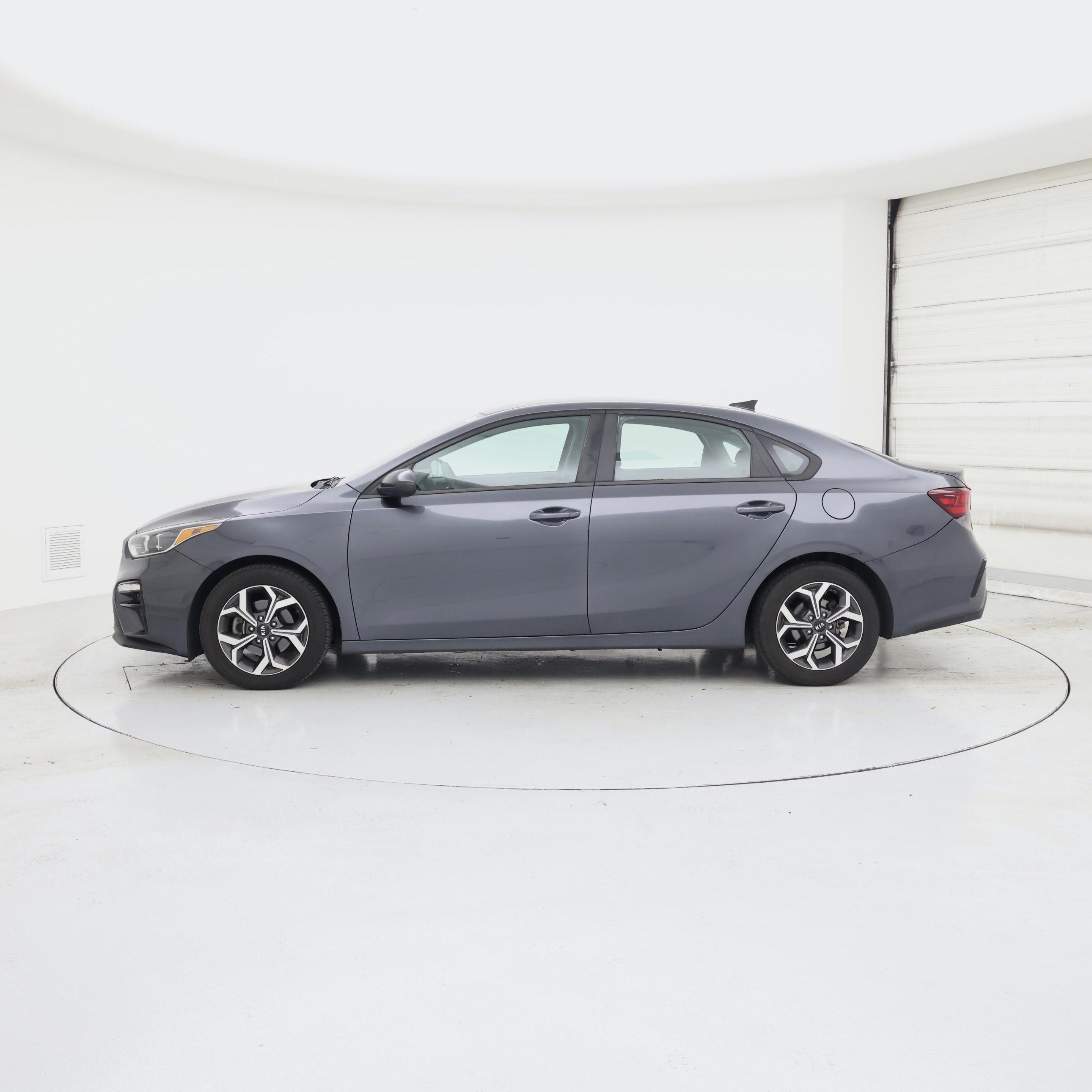 Thumbnail: 2019 Kia Forte - 3