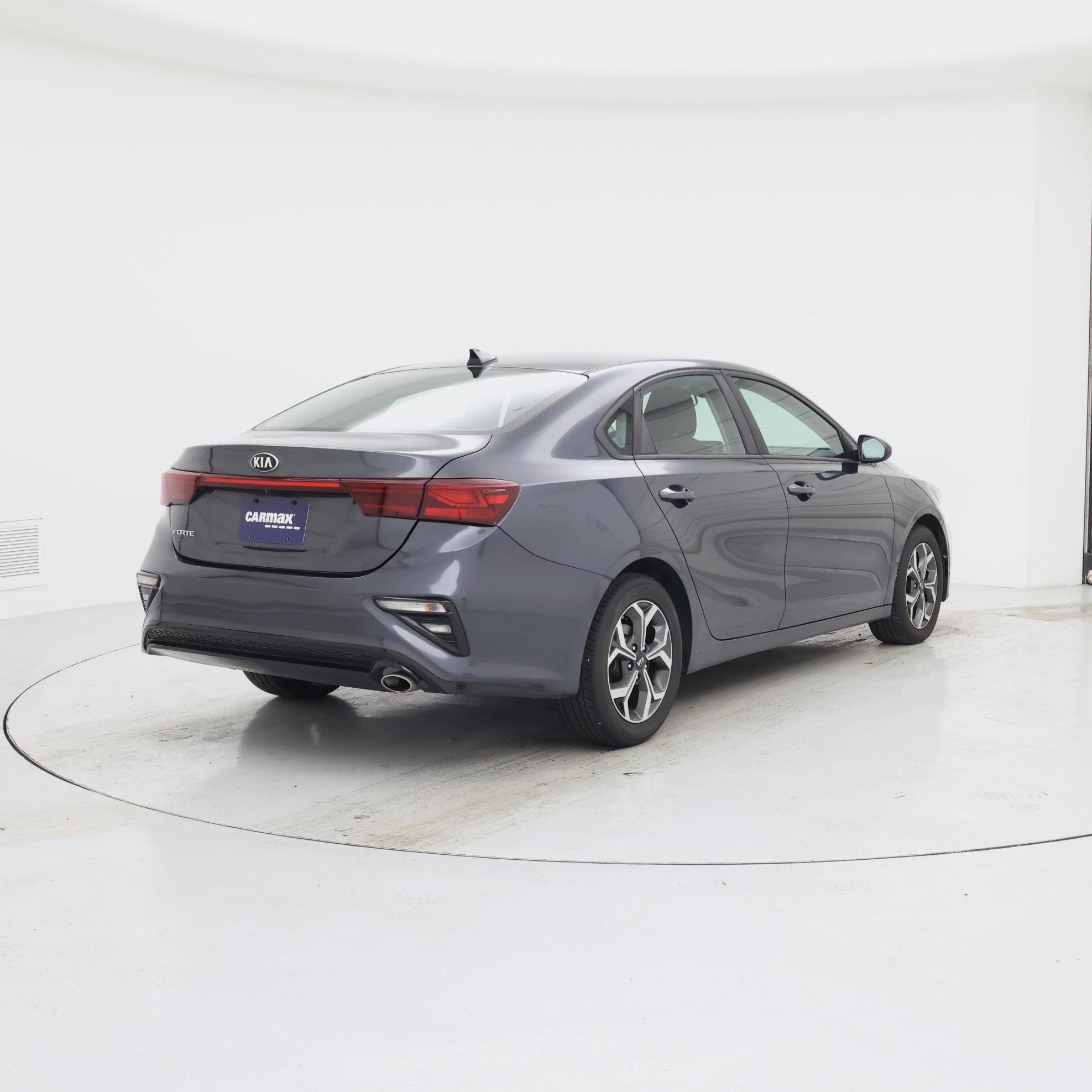 Thumbnail: 2019 Kia Forte - 8
