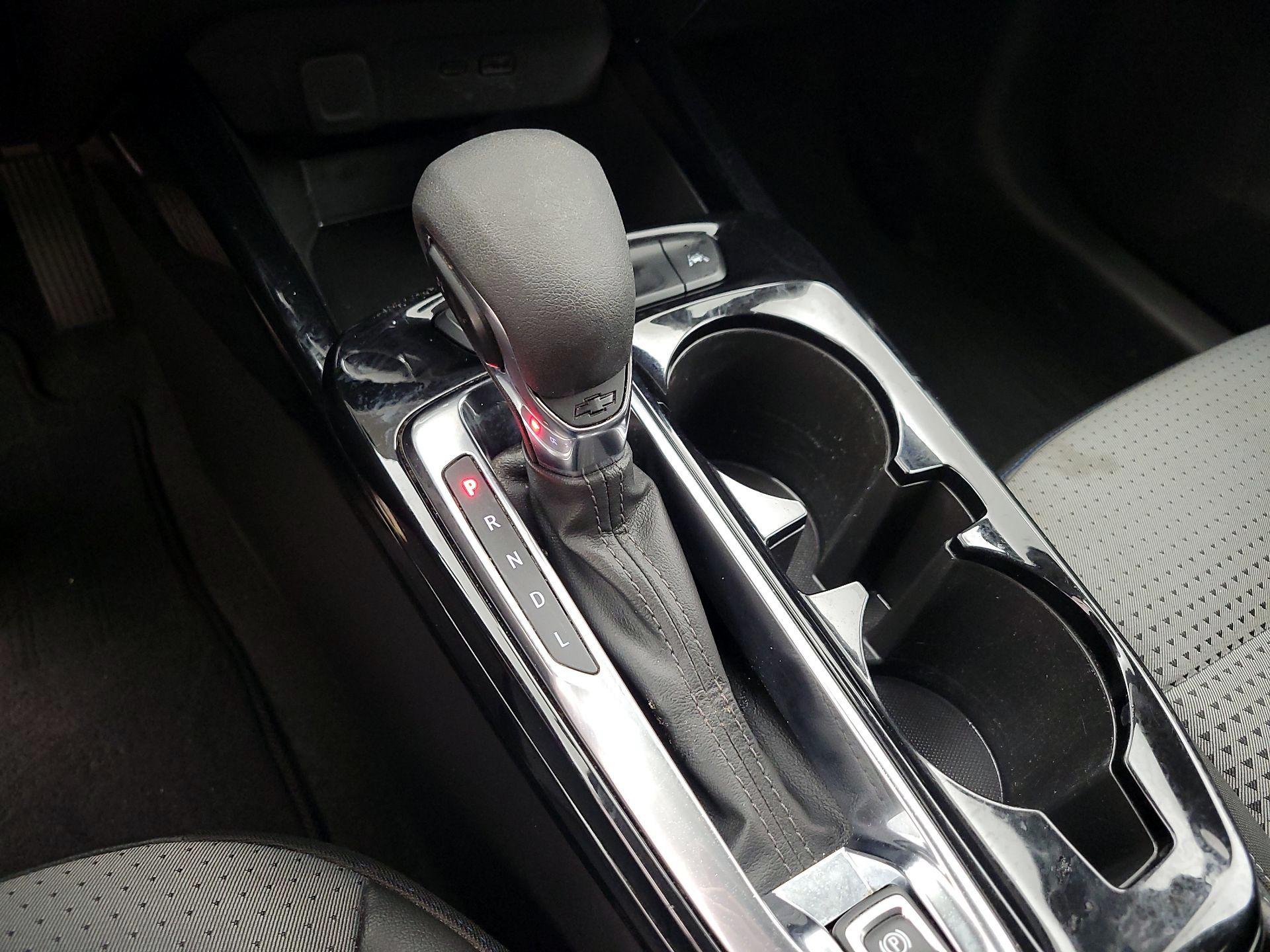 Thumbnail: 2025 Chevrolet Trax - 17