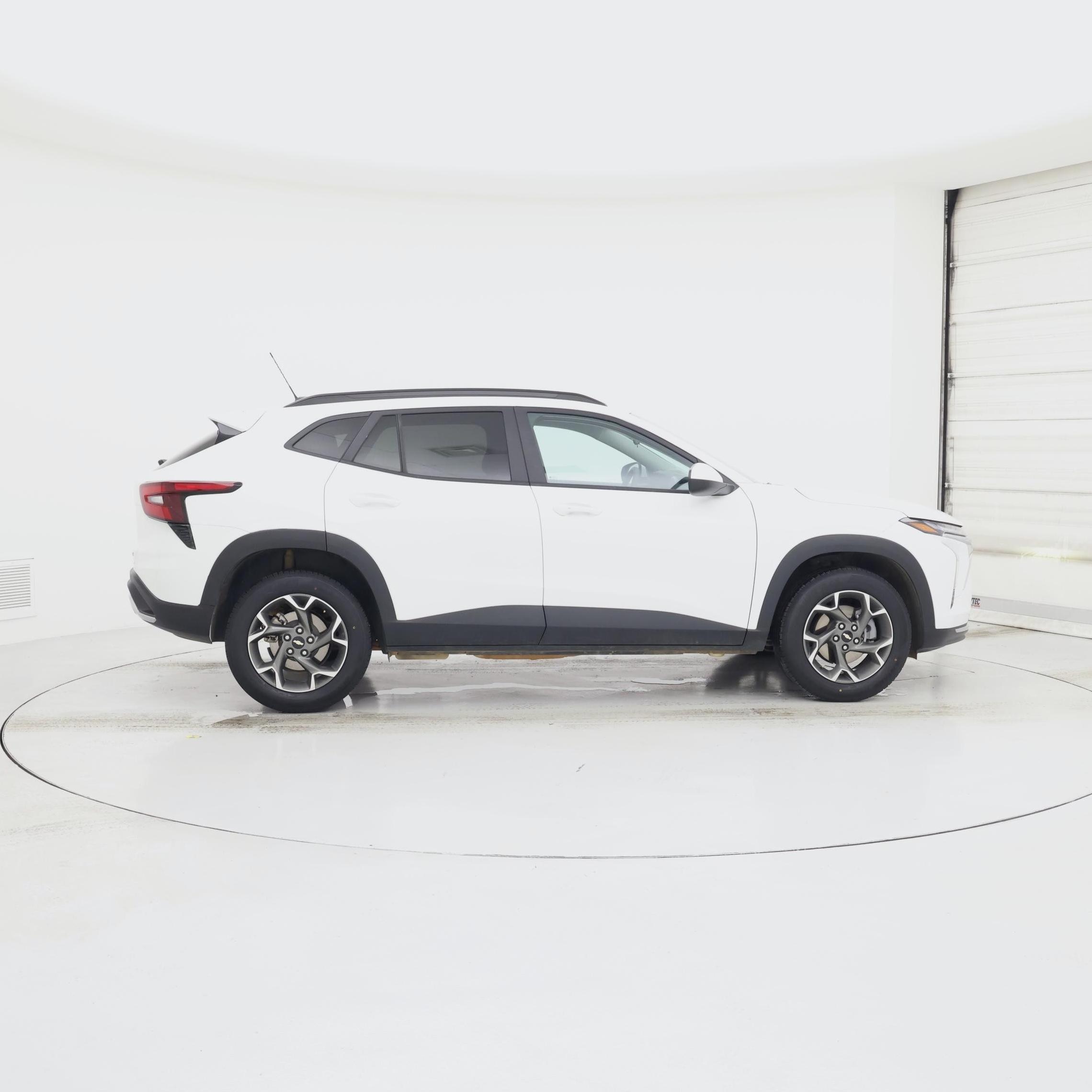 Thumbnail: 2025 Chevrolet Trax - 7