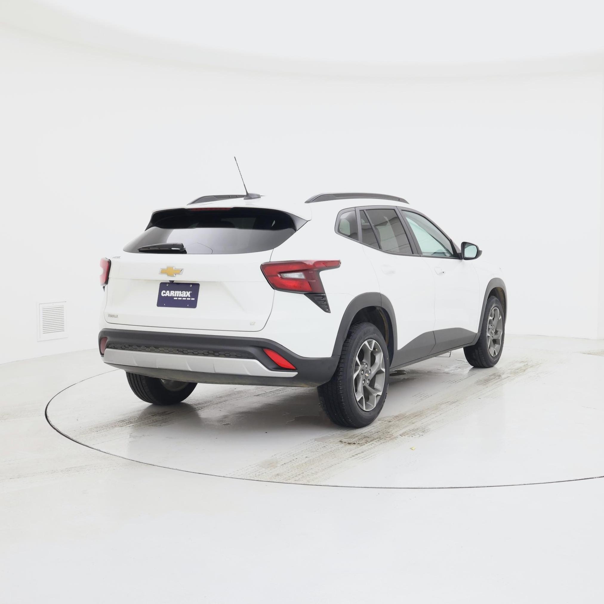 Thumbnail: 2025 Chevrolet Trax - 8