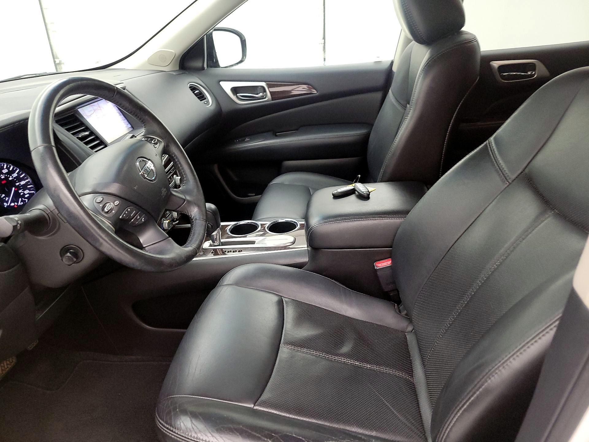 Thumbnail: 2014 Nissan Pathfinder - 11