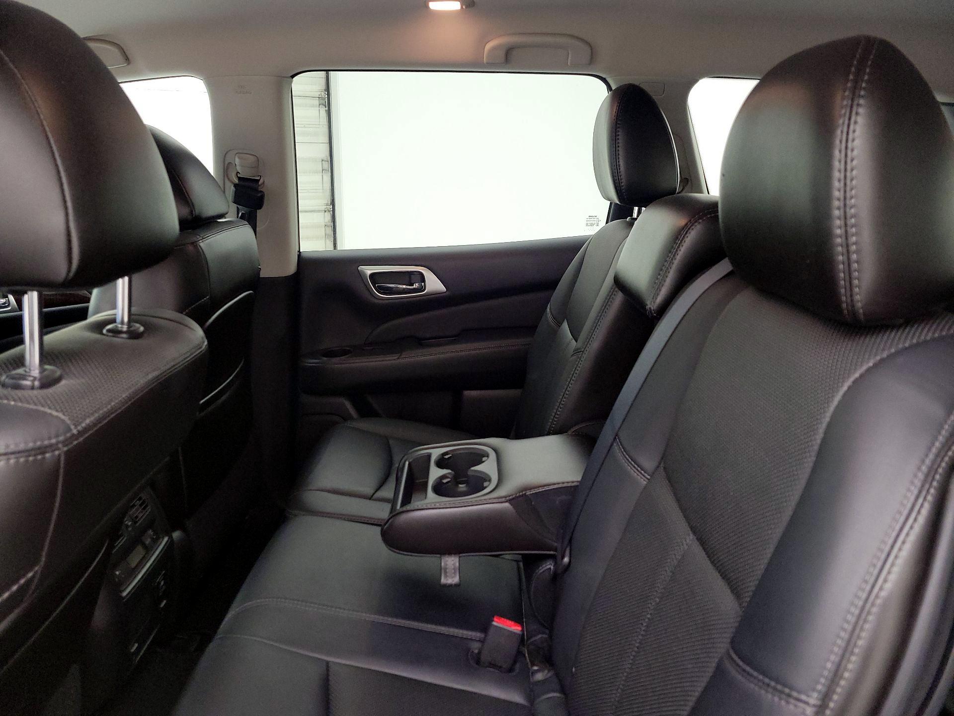 Thumbnail: 2014 Nissan Pathfinder - 19