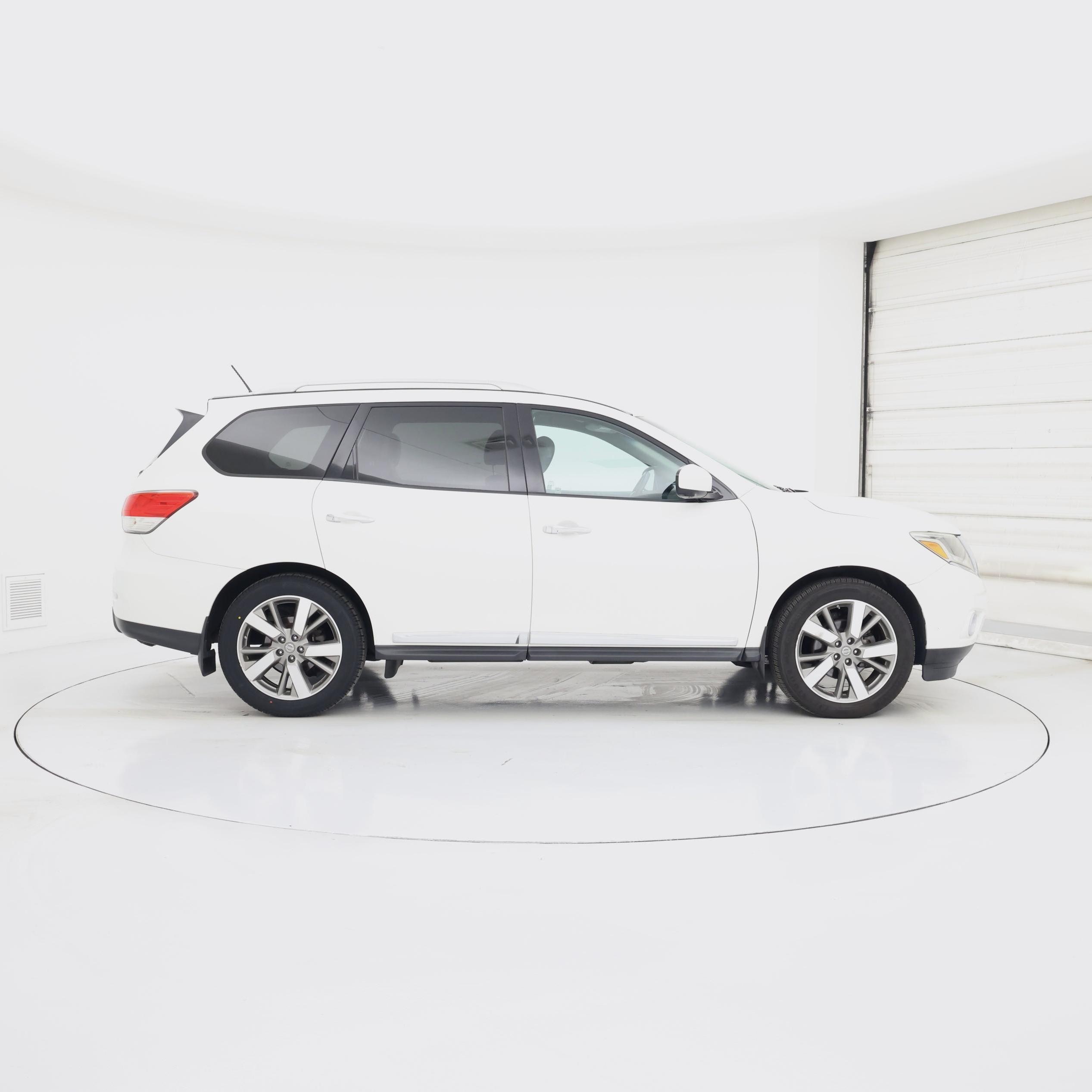 Thumbnail: 2014 Nissan Pathfinder - 7