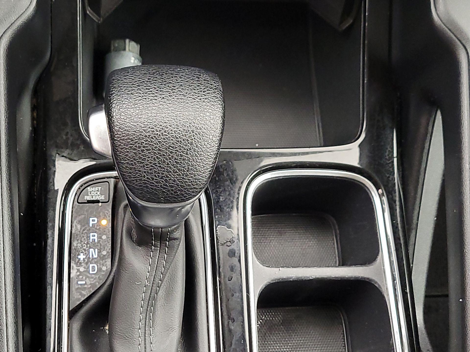 Thumbnail: 2022 Kia Telluride - 17