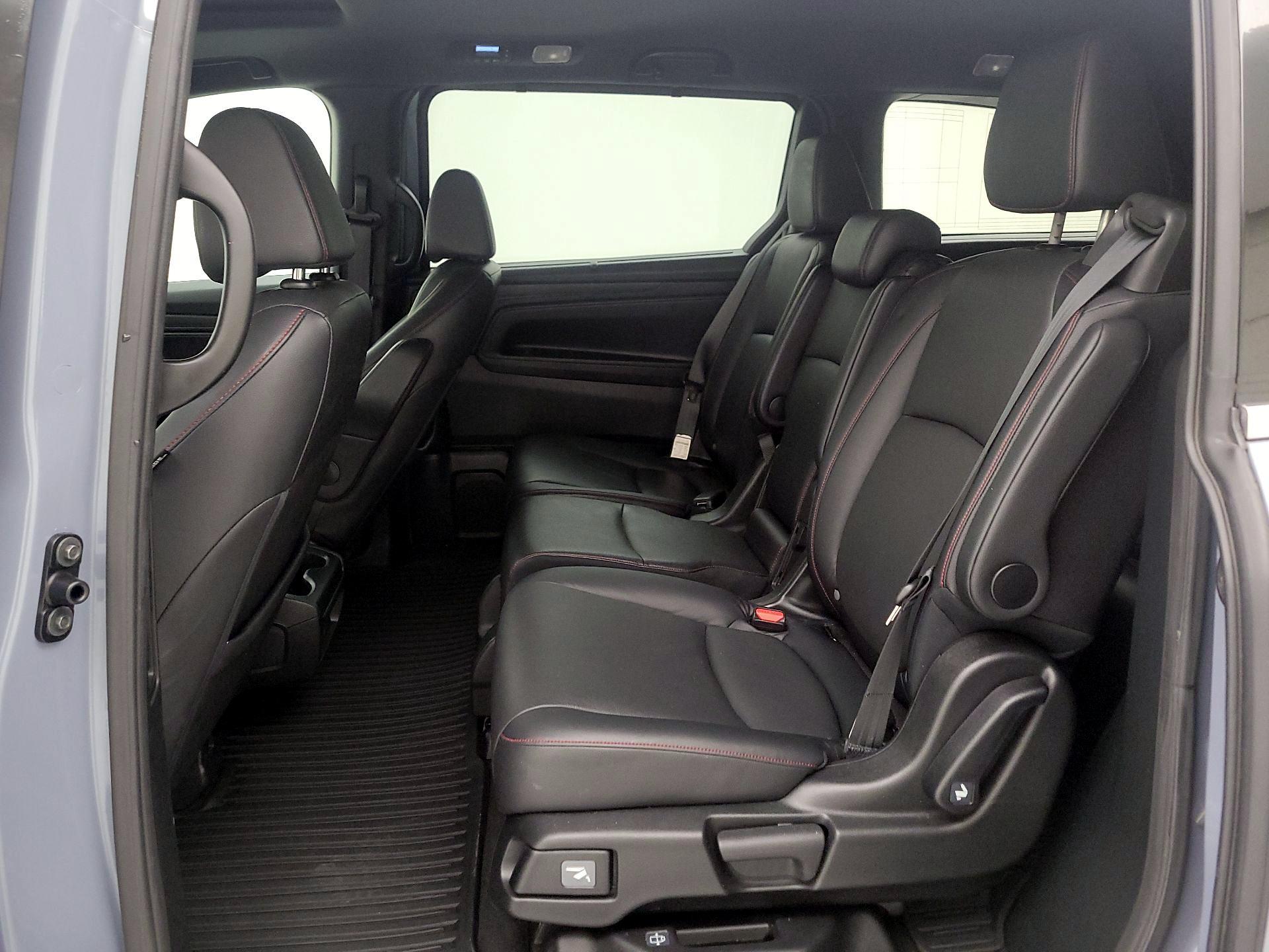 Thumbnail: 2023 Honda Odyssey - 19