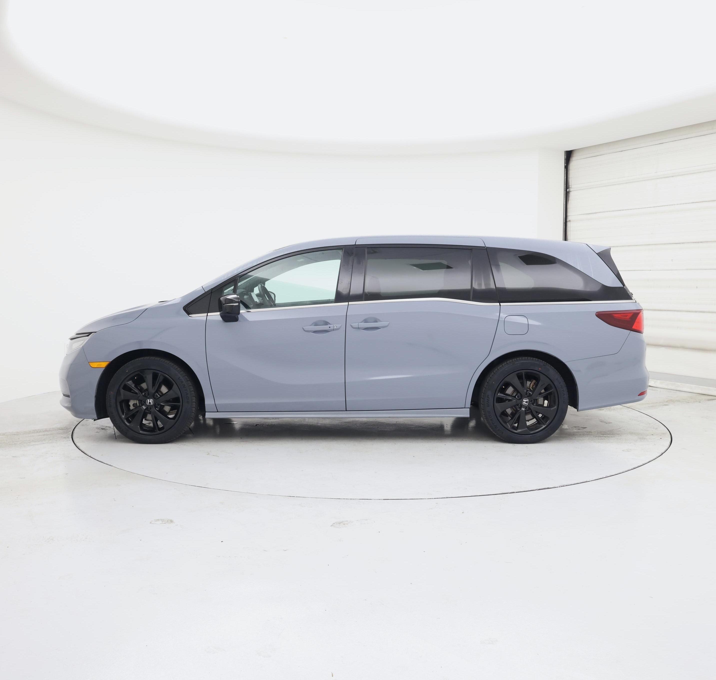 Thumbnail: 2023 Honda Odyssey - 3