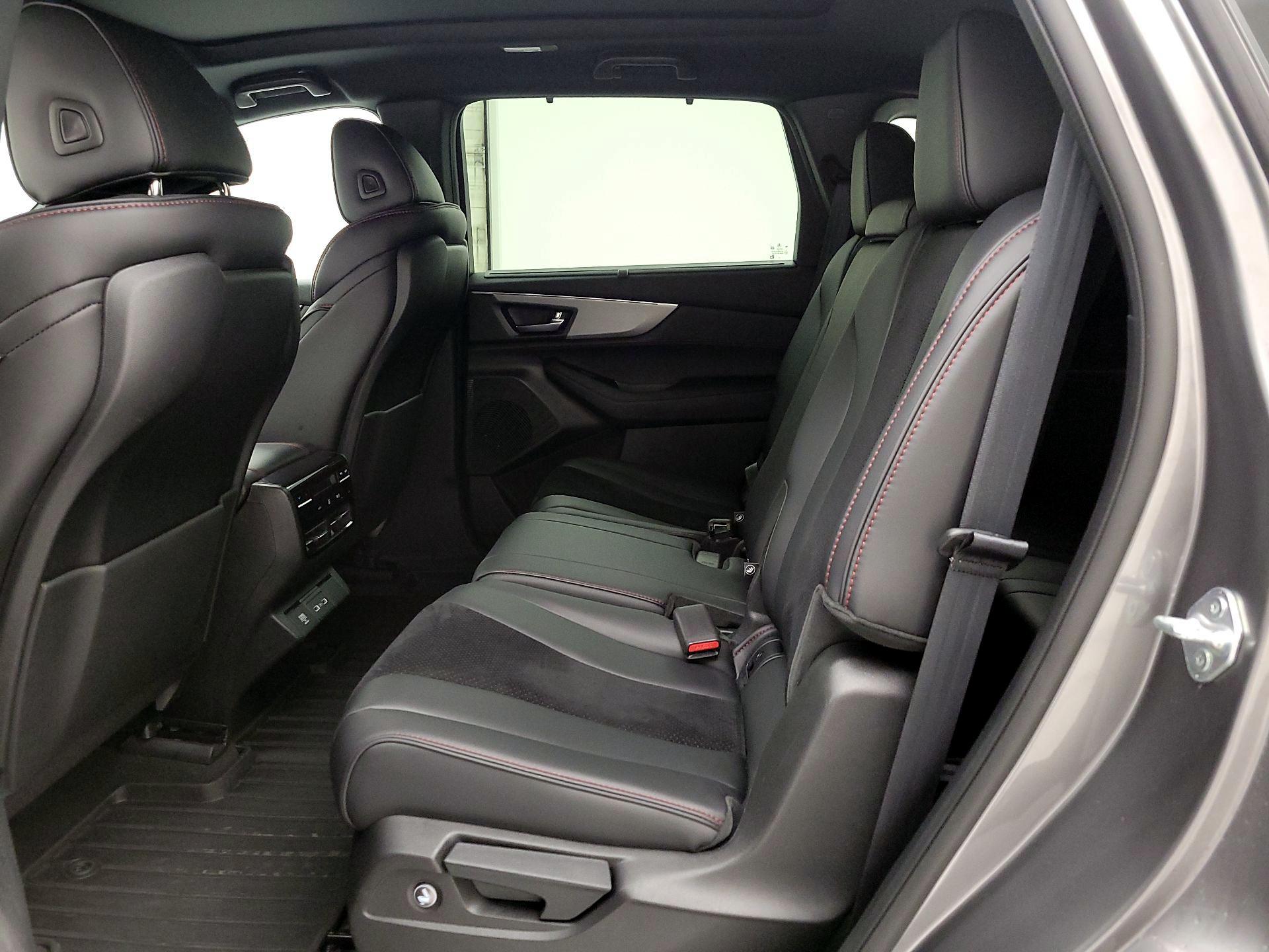 Thumbnail: 2023 Acura MDX - 19