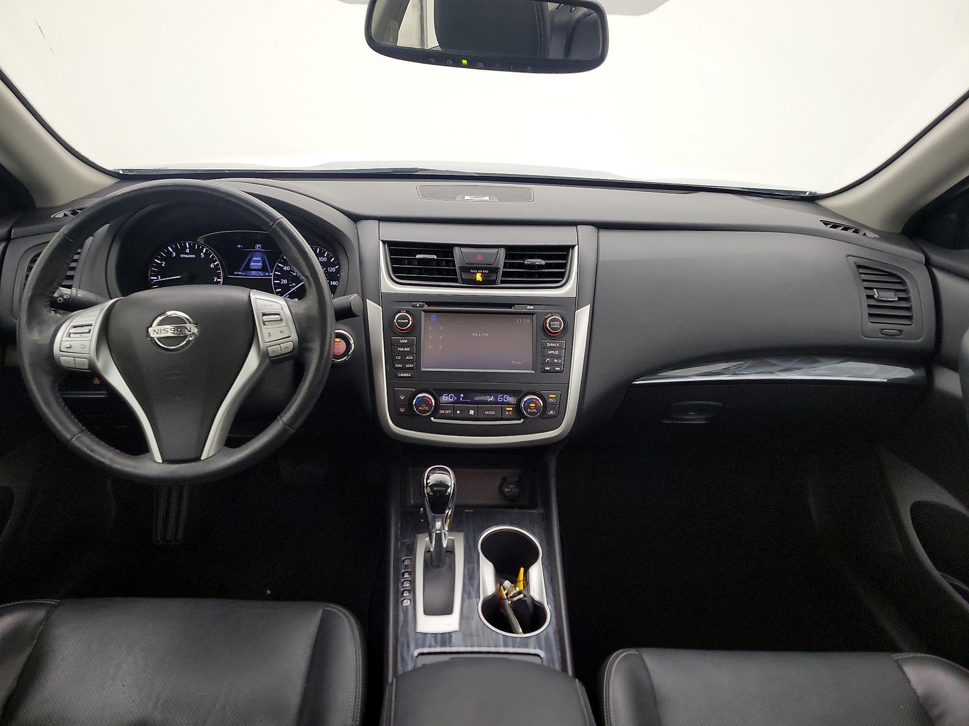 Thumbnail: 2016 Nissan Altima - 9