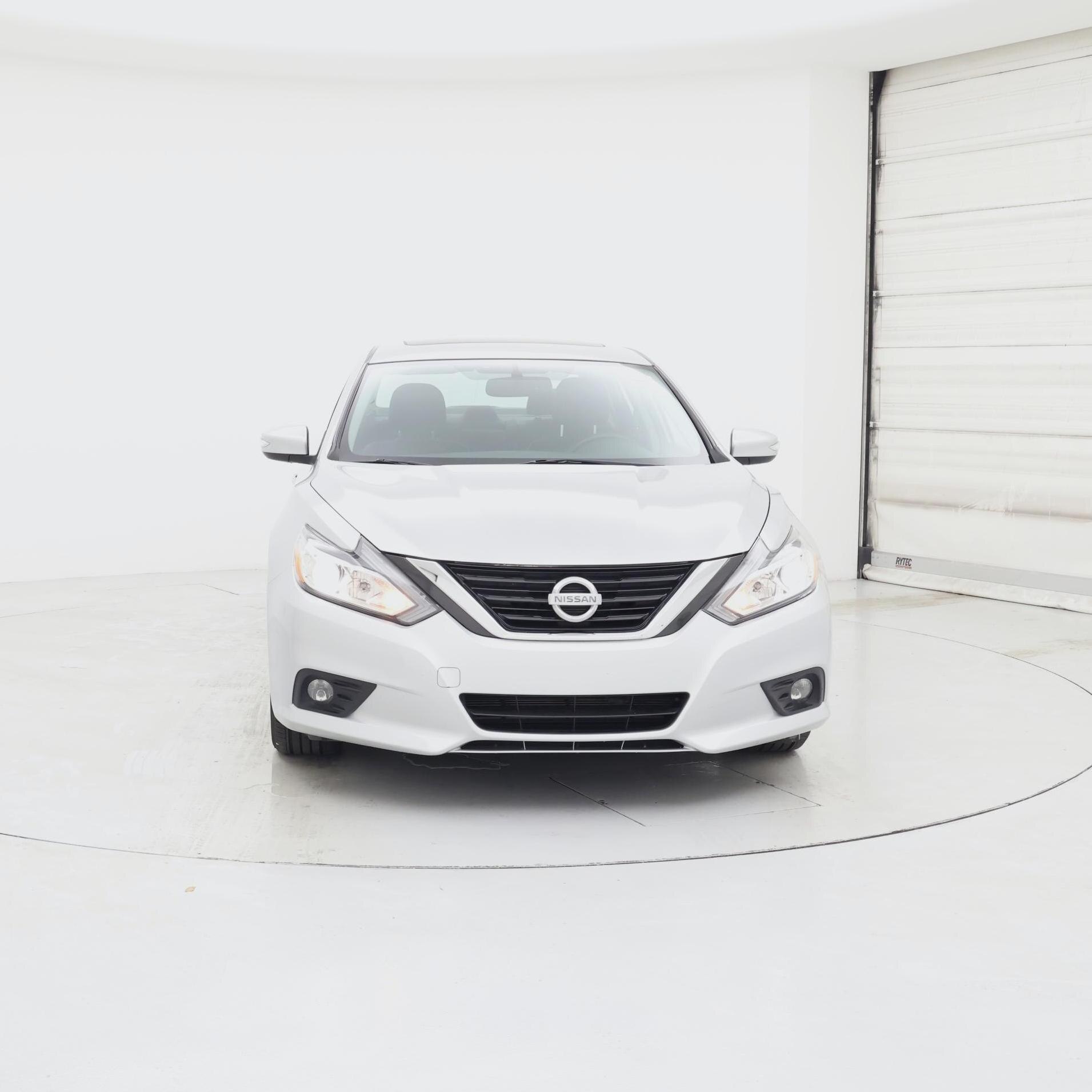 Thumbnail: 2016 Nissan Altima - 5