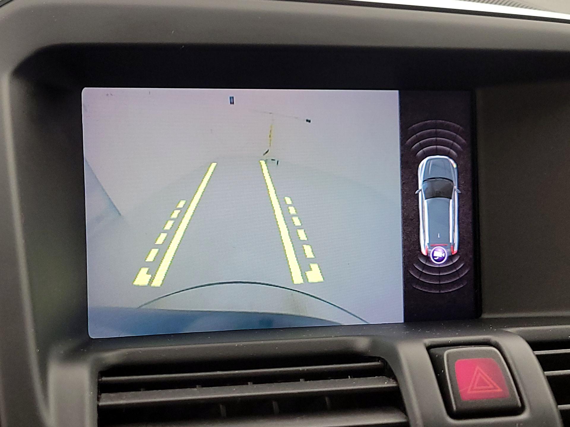 Thumbnail: 2017 Volvo XC60 - 14