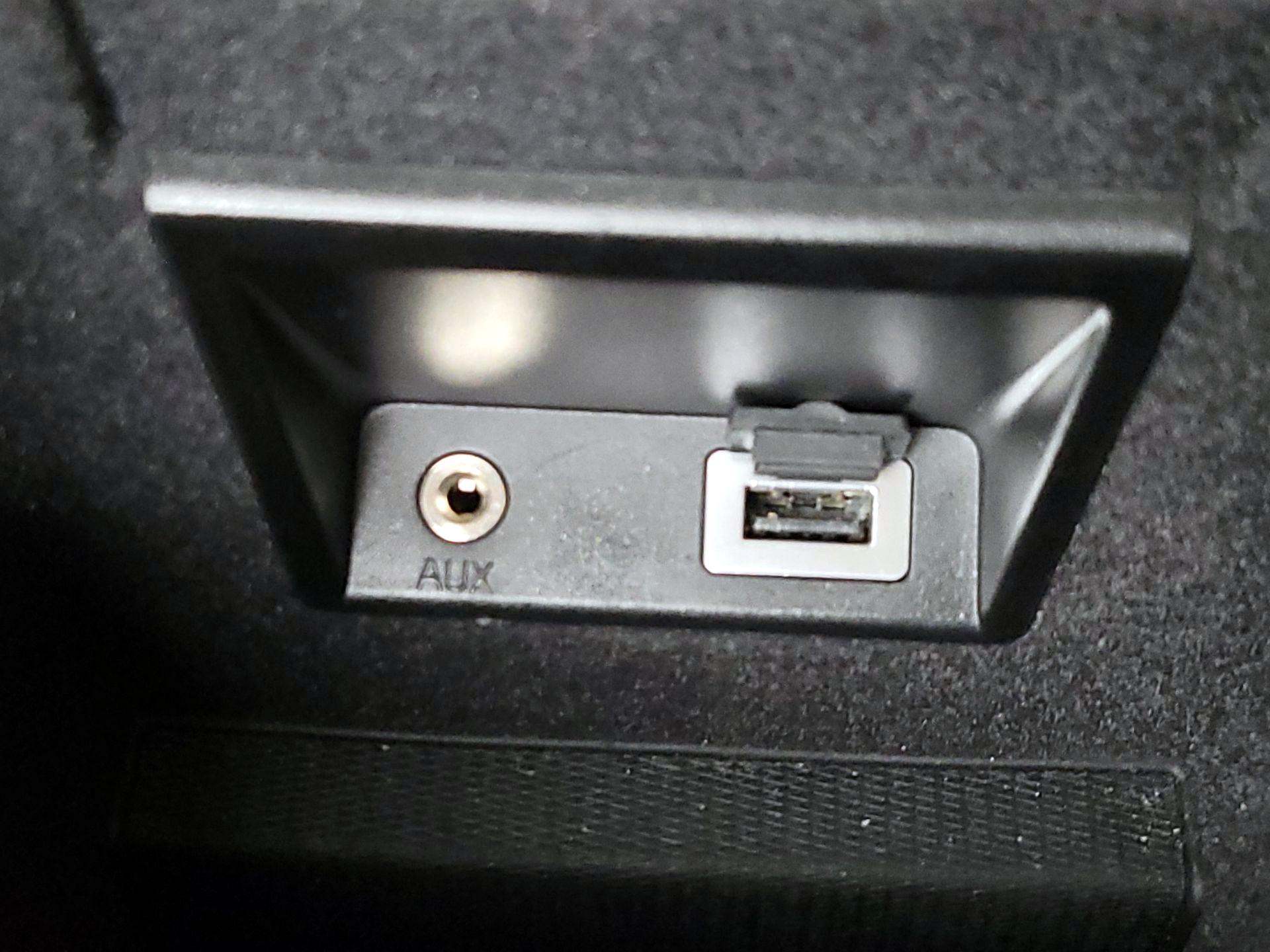 Thumbnail: 2017 Volvo XC60 - 18