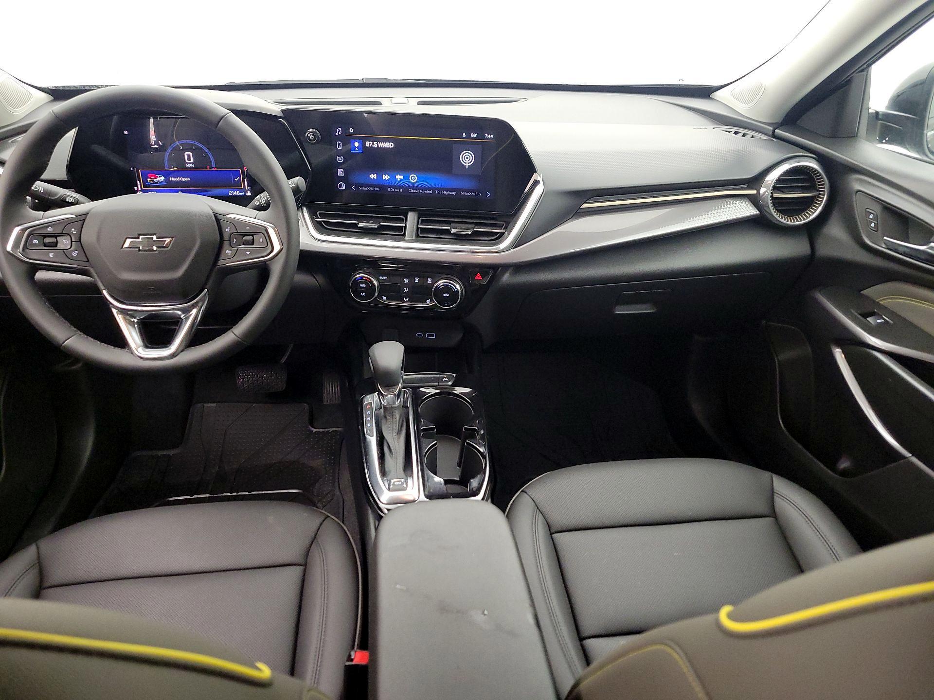 Thumbnail: 2025 Chevrolet Trax - 9