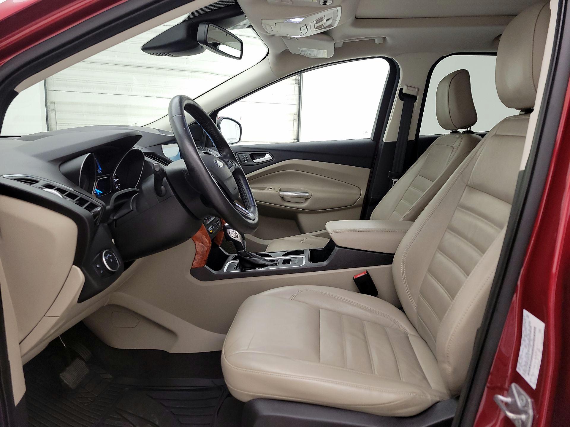 Thumbnail: 2019 Ford Escape - 11