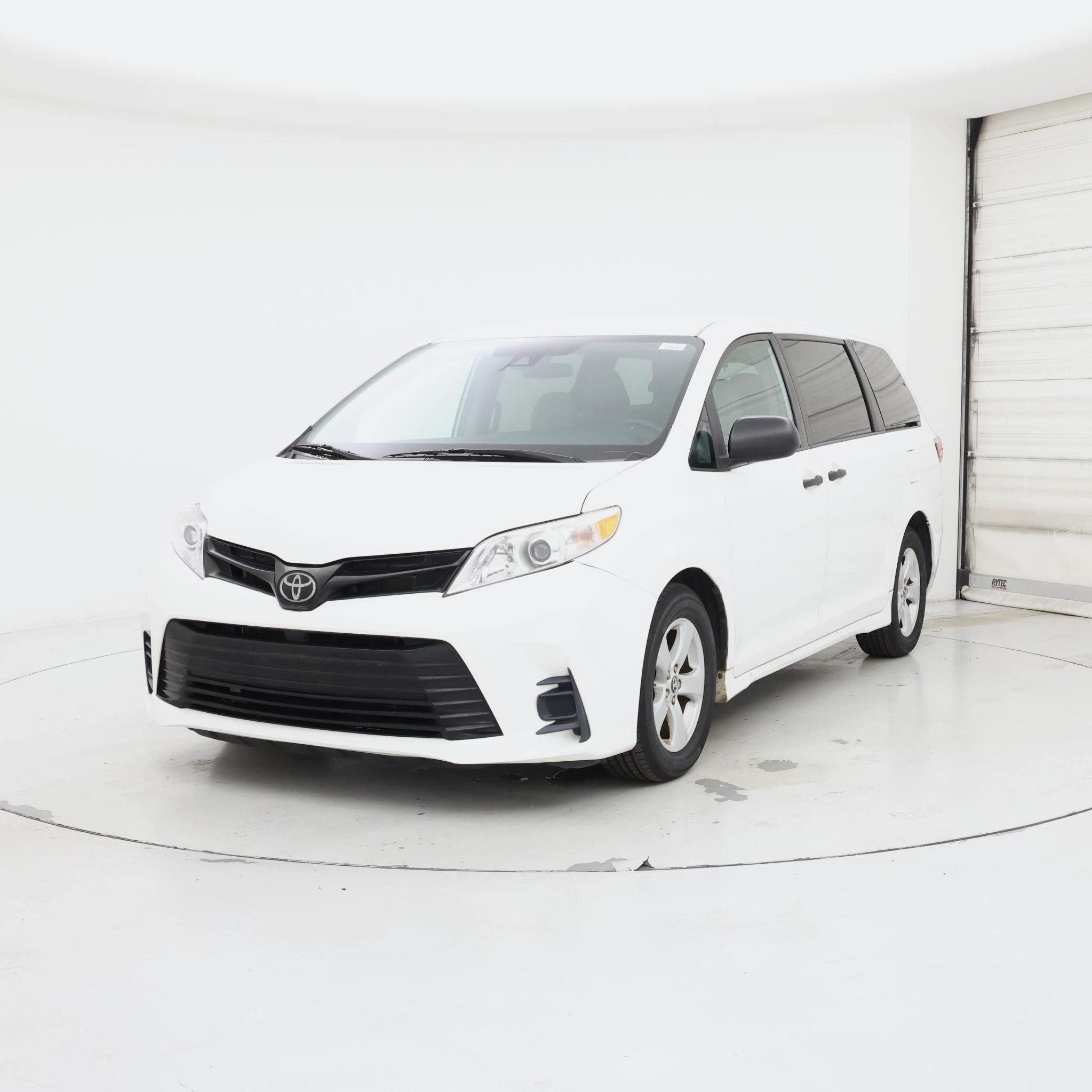 Thumbnail: 2019 Toyota Sienna - 4
