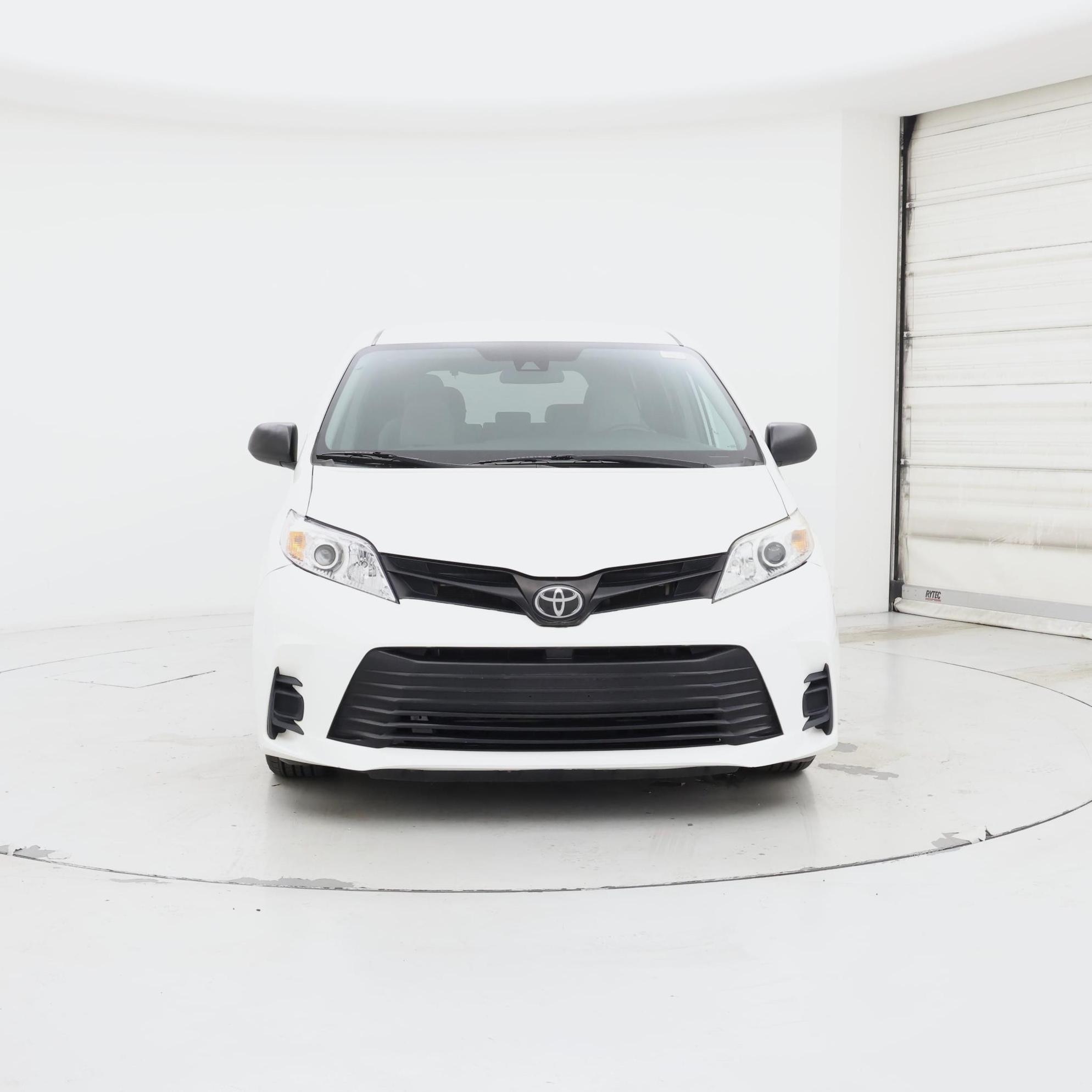 Thumbnail: 2019 Toyota Sienna - 5