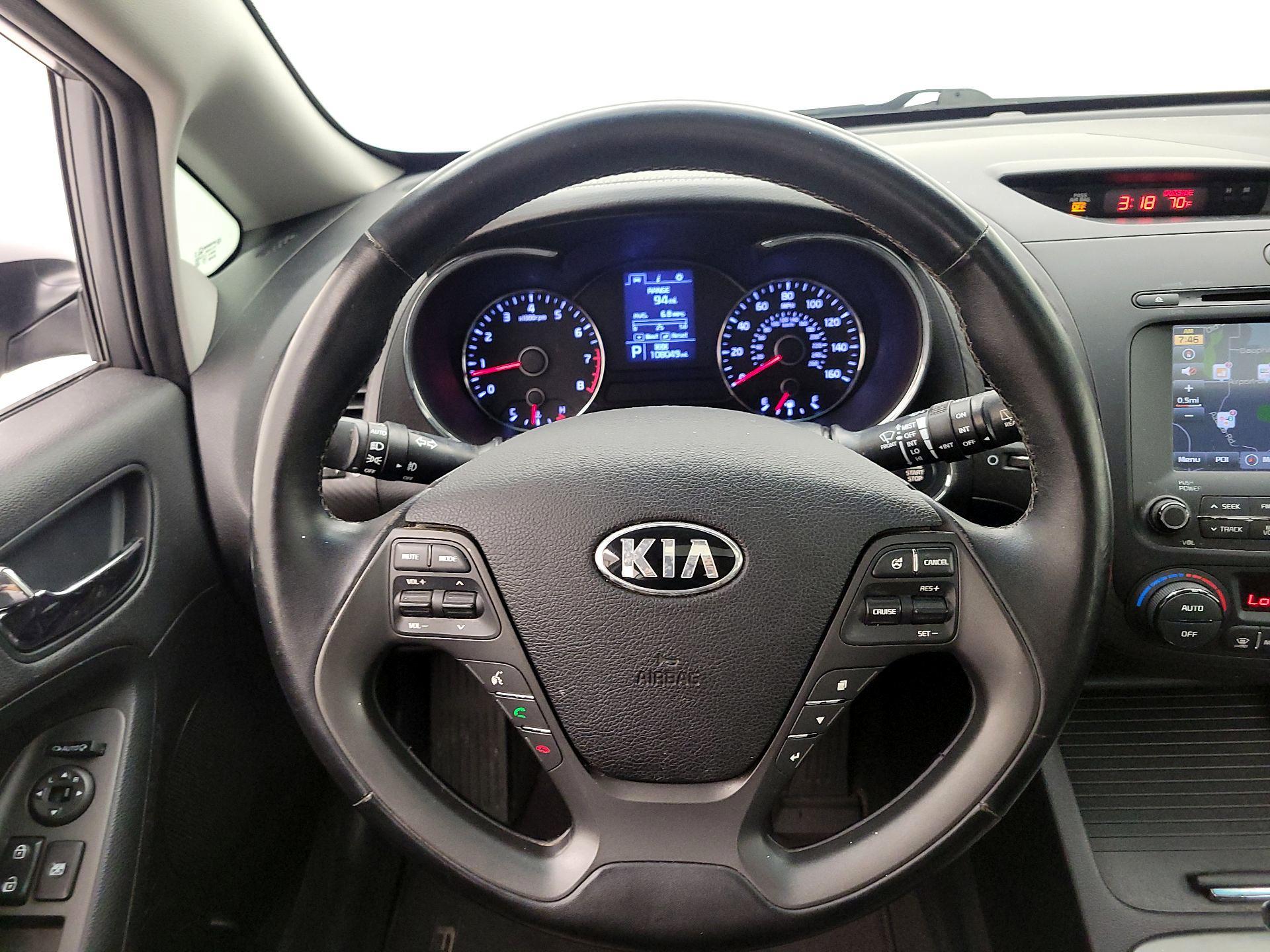 Thumbnail: 2016 Kia Forte - 10