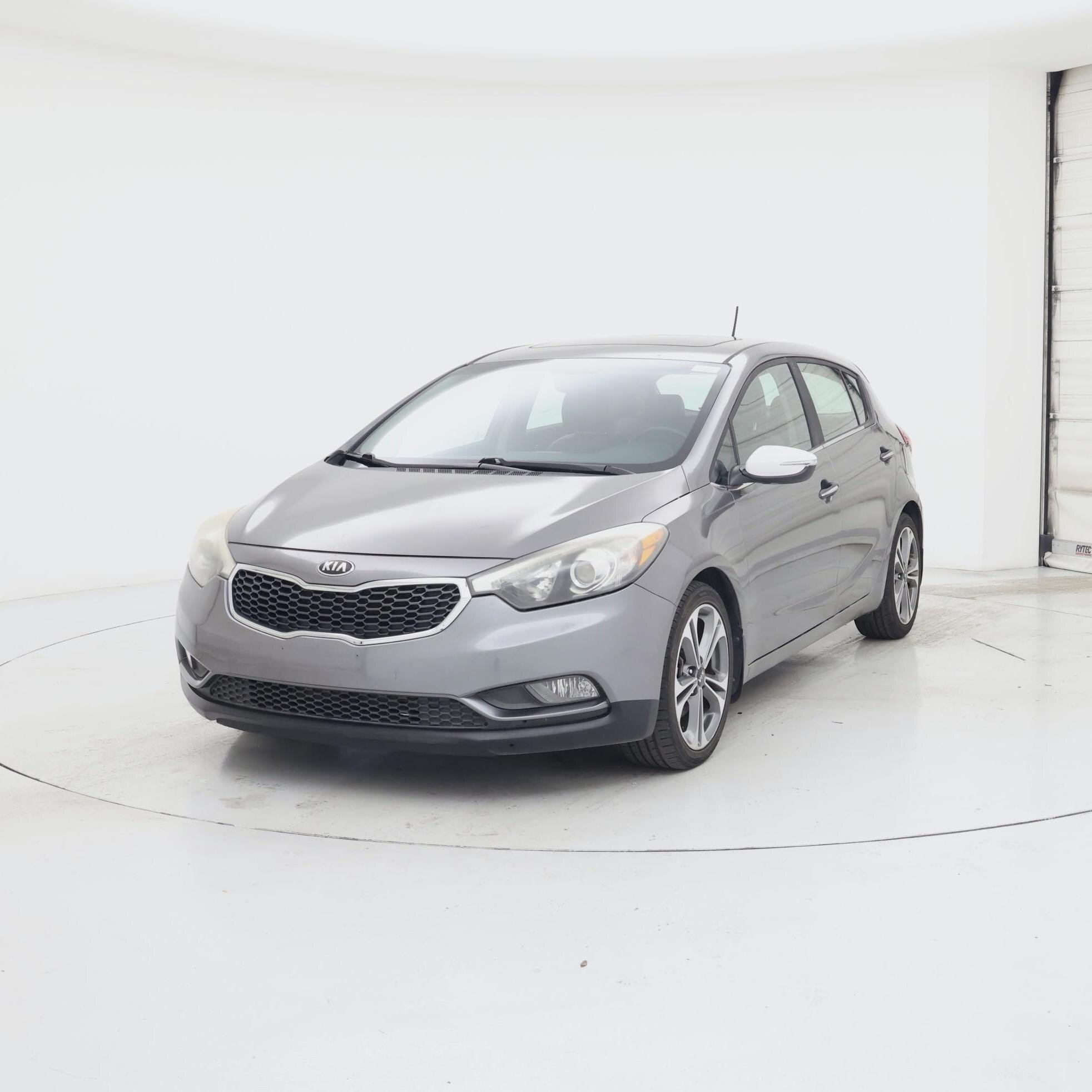 Thumbnail: 2016 Kia Forte - 4