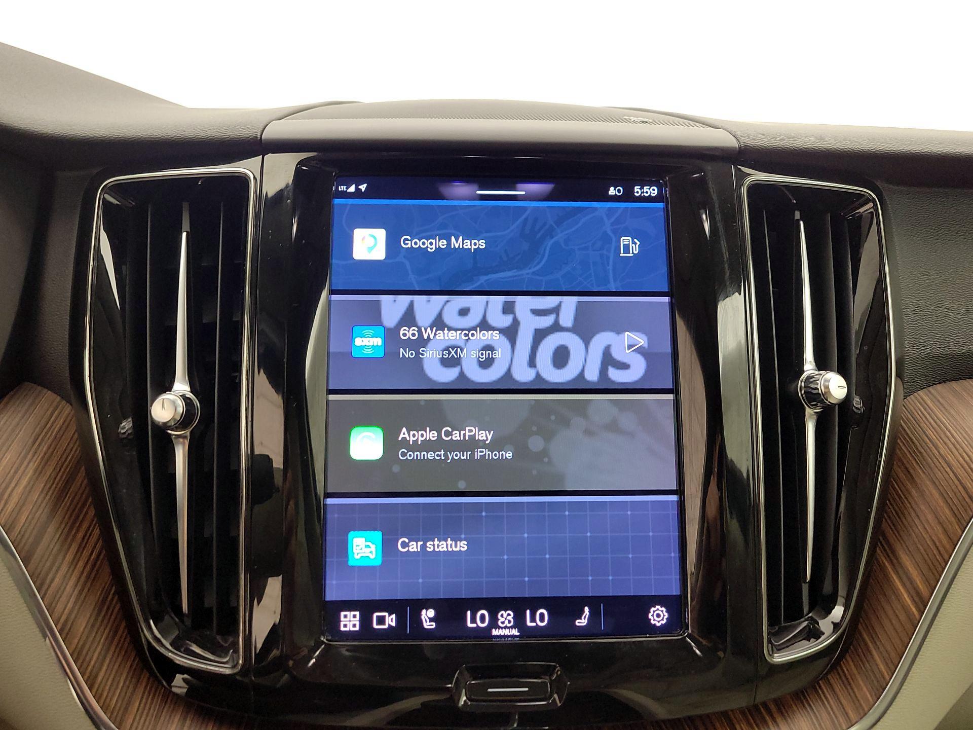 Thumbnail: 2022 Volvo XC60 - 15