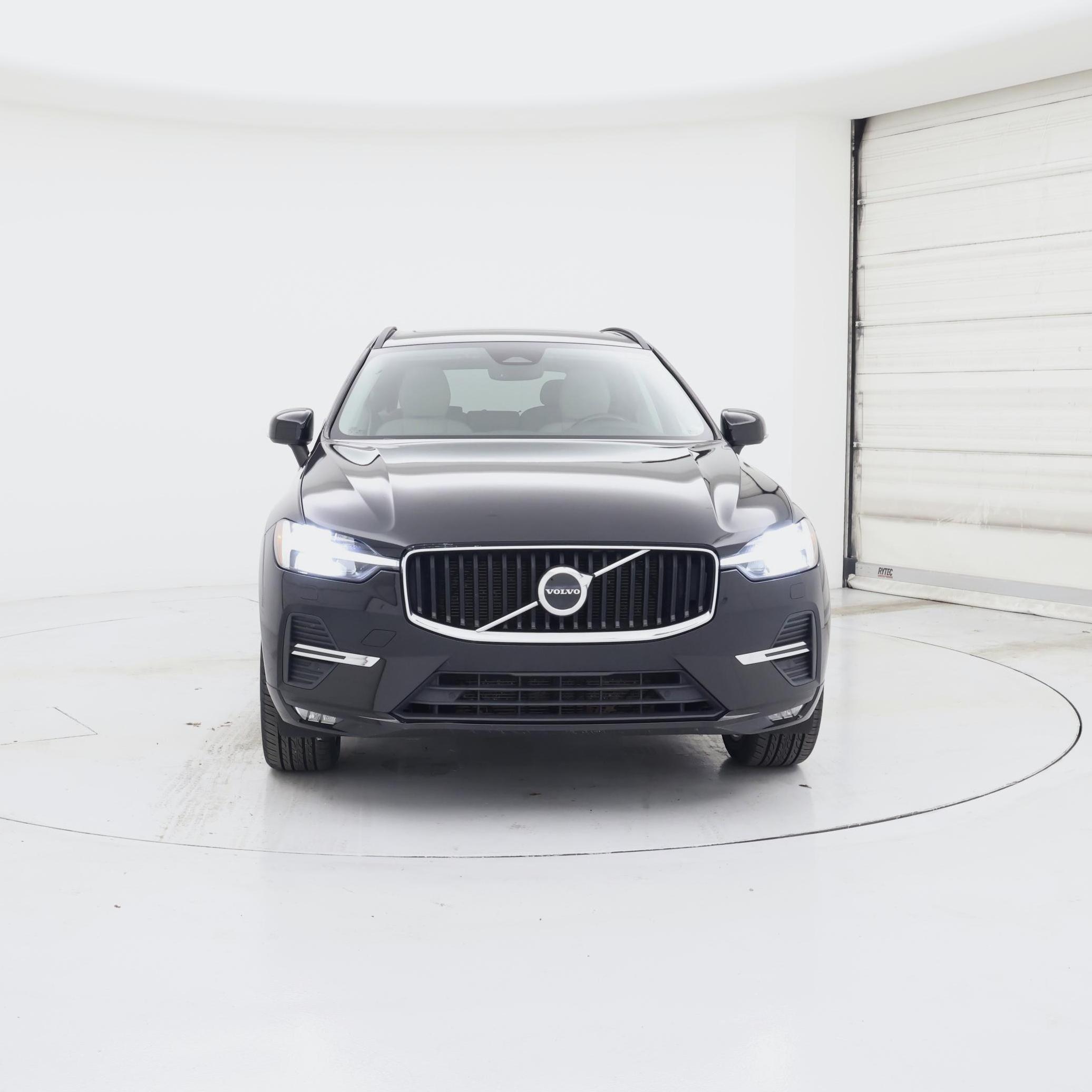 Thumbnail: 2022 Volvo XC60 - 5