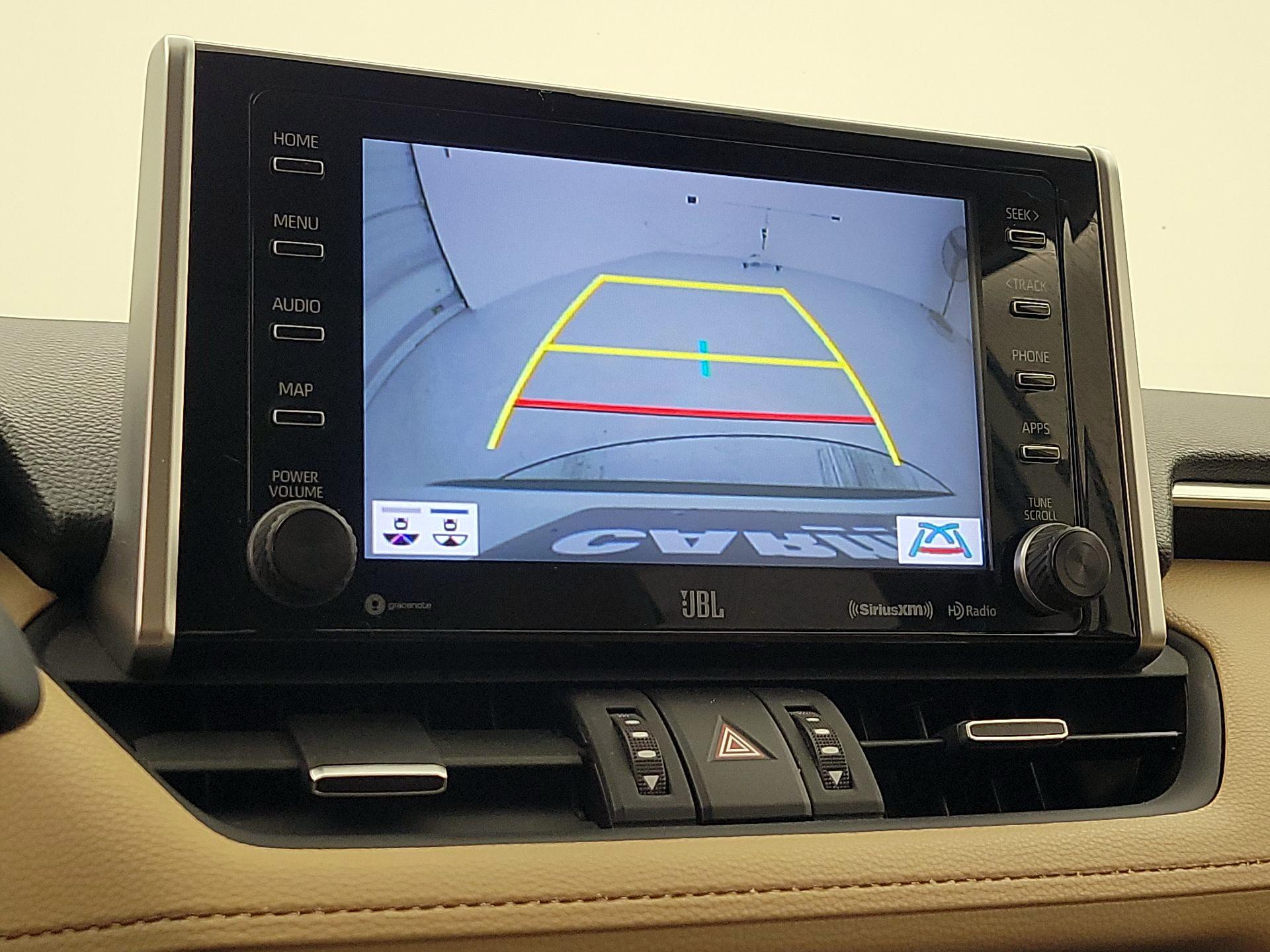 Thumbnail: 2020 Toyota RAV4 - 14