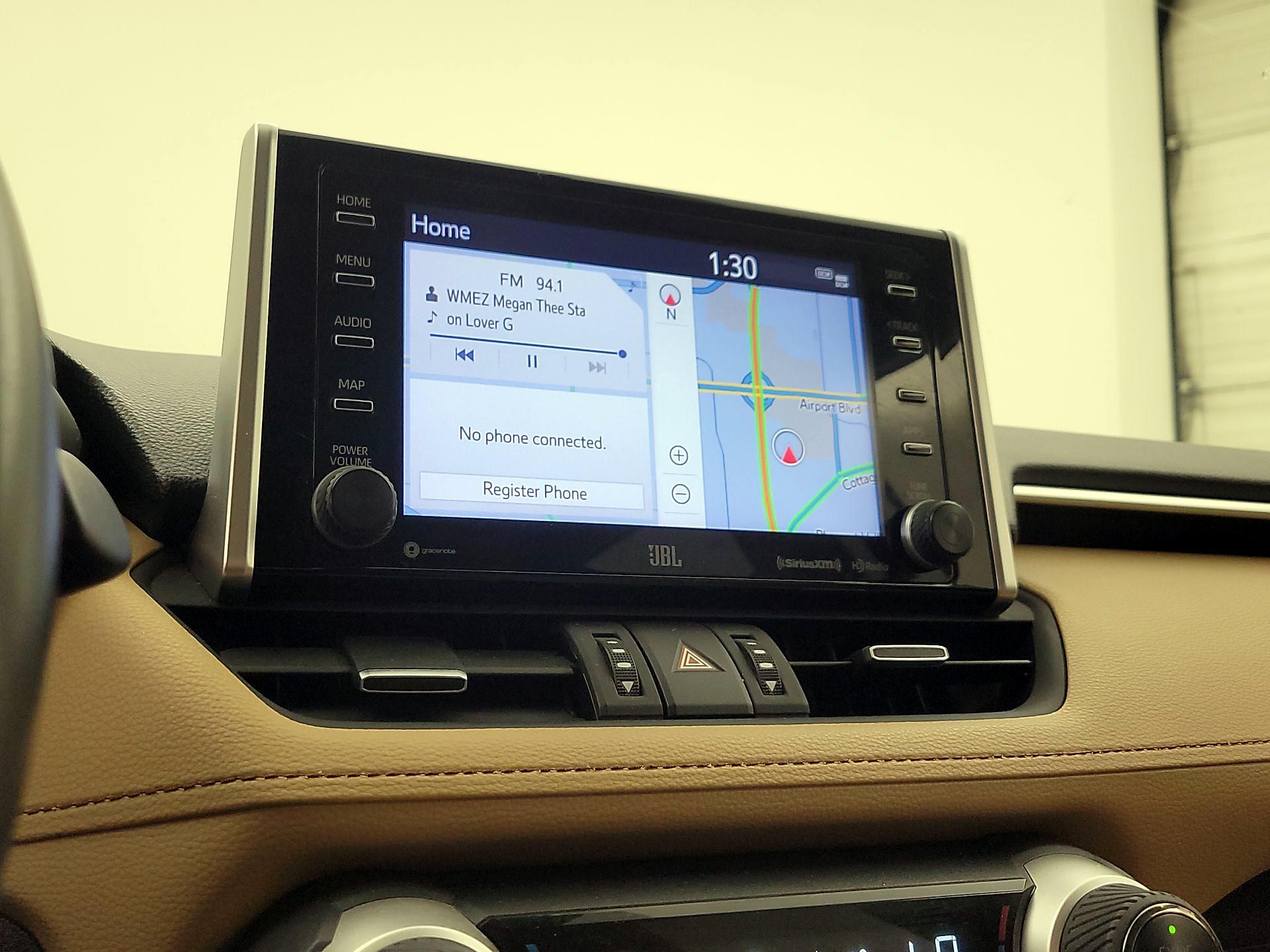 Thumbnail: 2020 Toyota RAV4 - 15