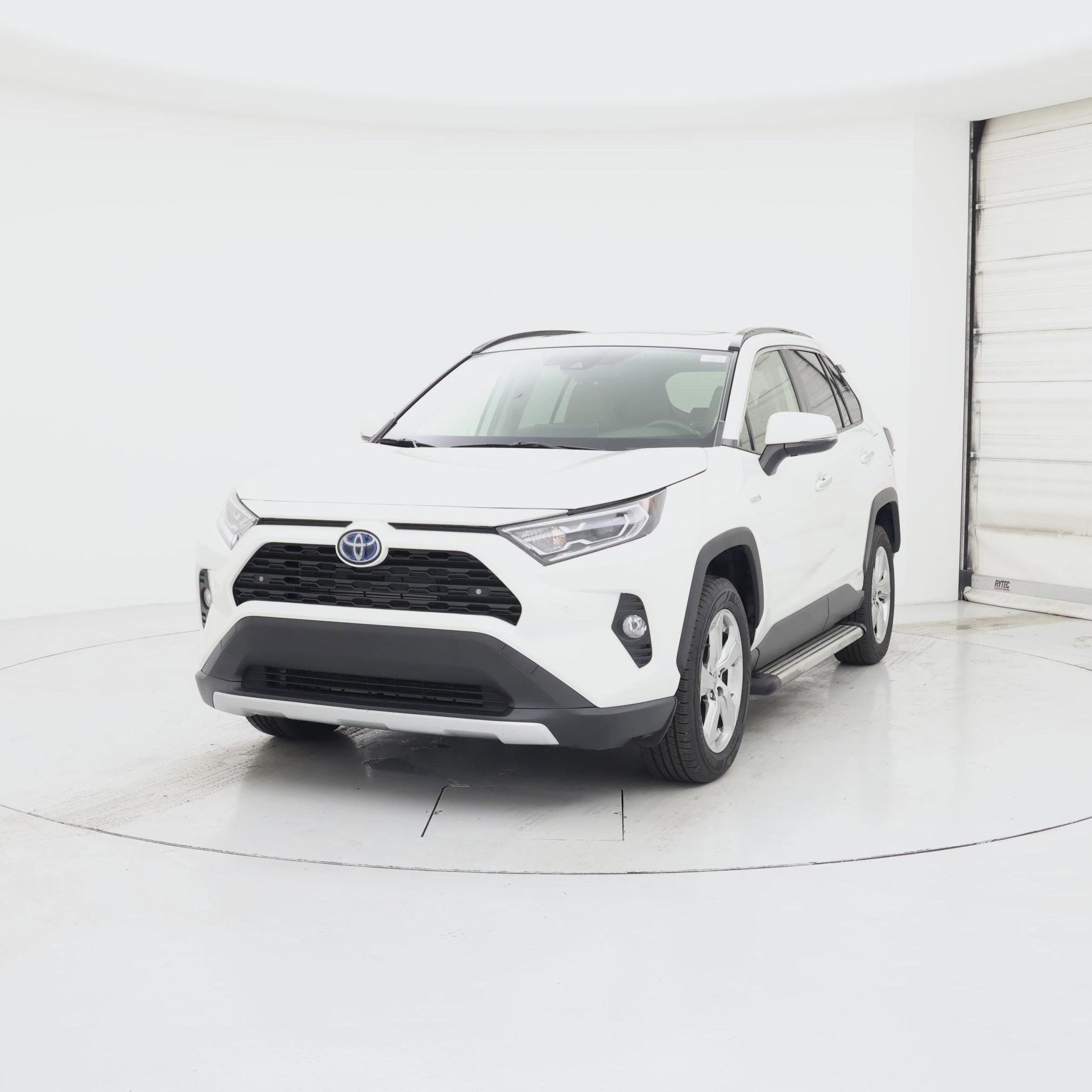 Thumbnail: 2020 Toyota RAV4 - 4